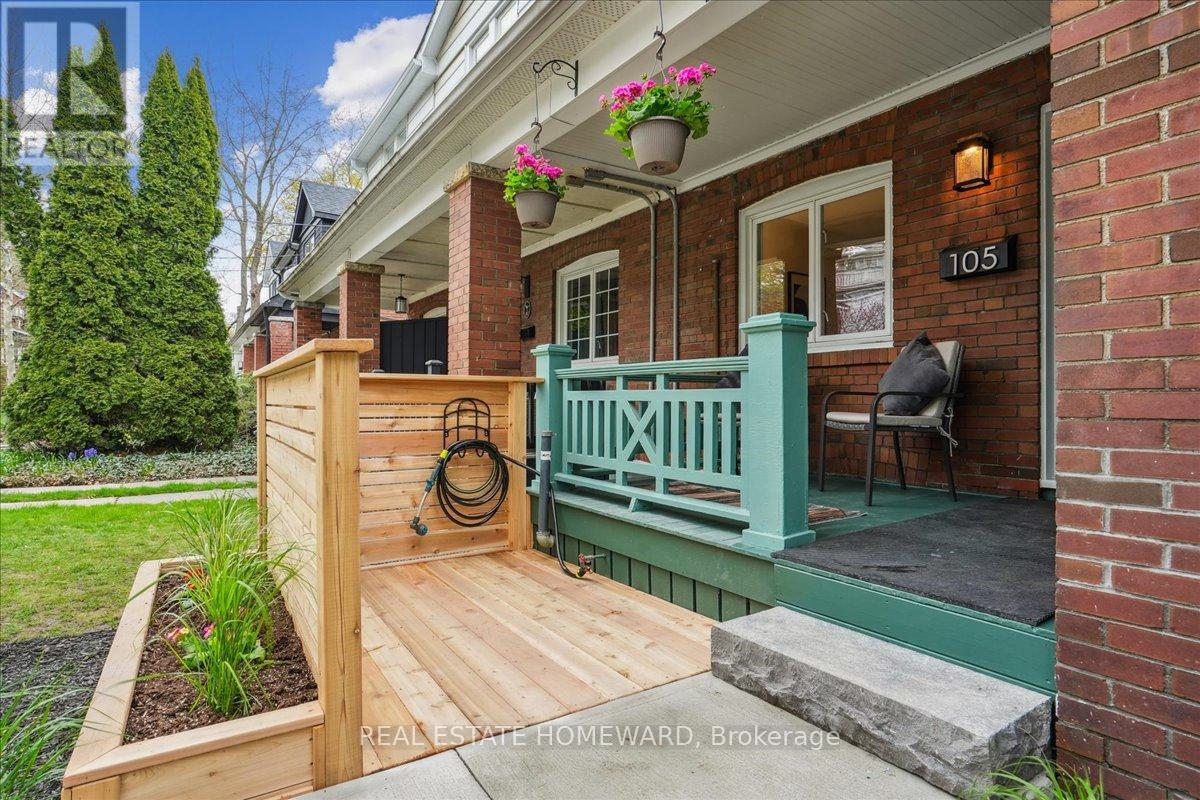 105 Sparkhall Avenue, Toronto, Ontario  M4K 1G7 - Photo 3 - E12125311