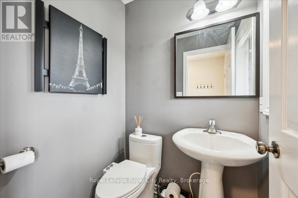 33 Bowen Drive, Guelph, Ontario  N1E 0C9 - Photo 18 - X12125635