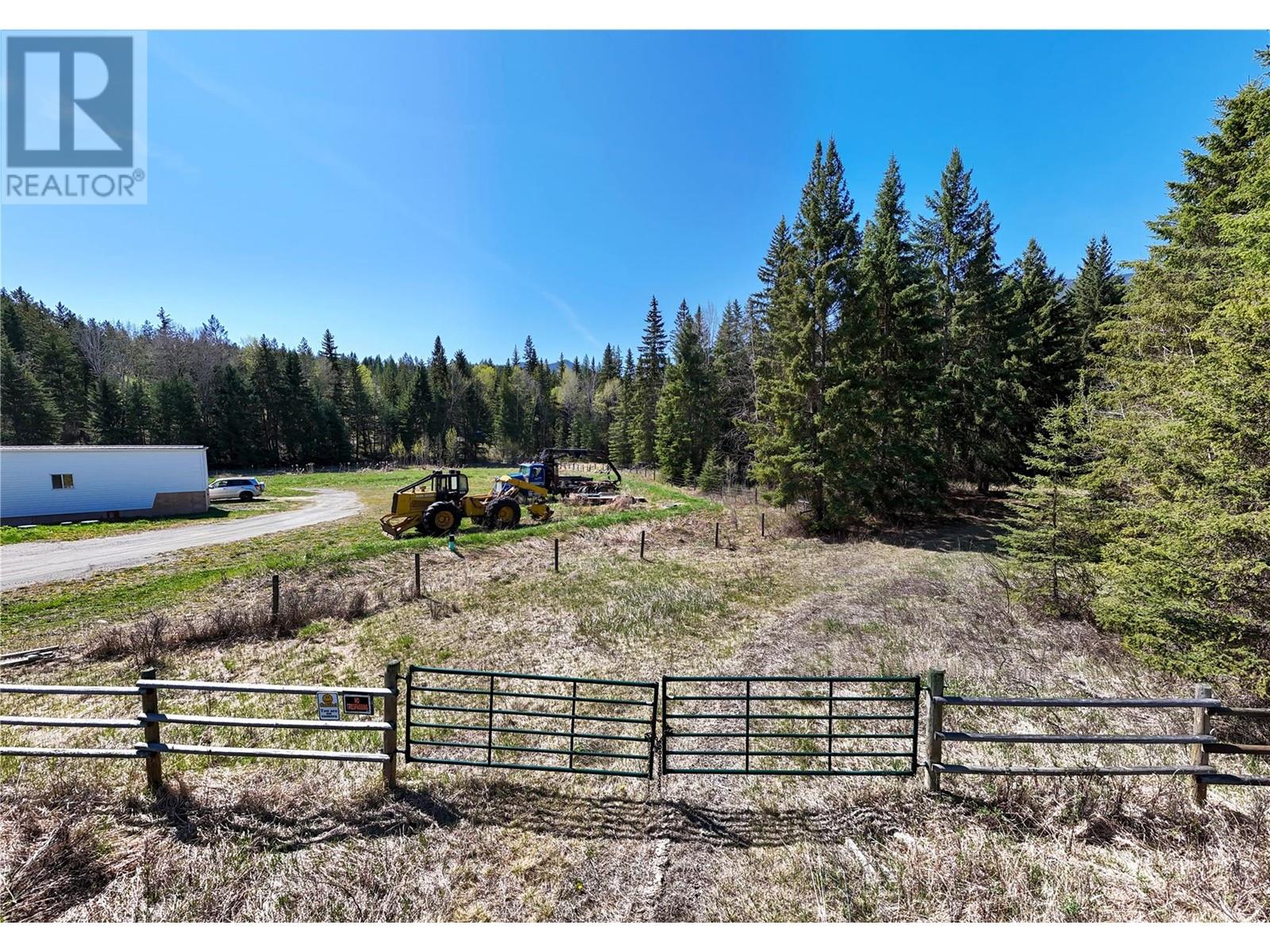 7956 Foothills Drive, Mayook, British Columbia  V1C 7B2 - Photo 57 - 10345807