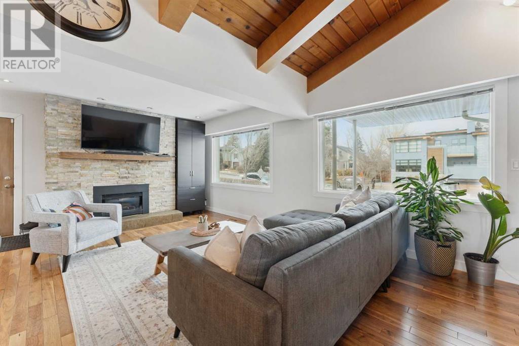 Property at 707 Madison Avenue SW image 3