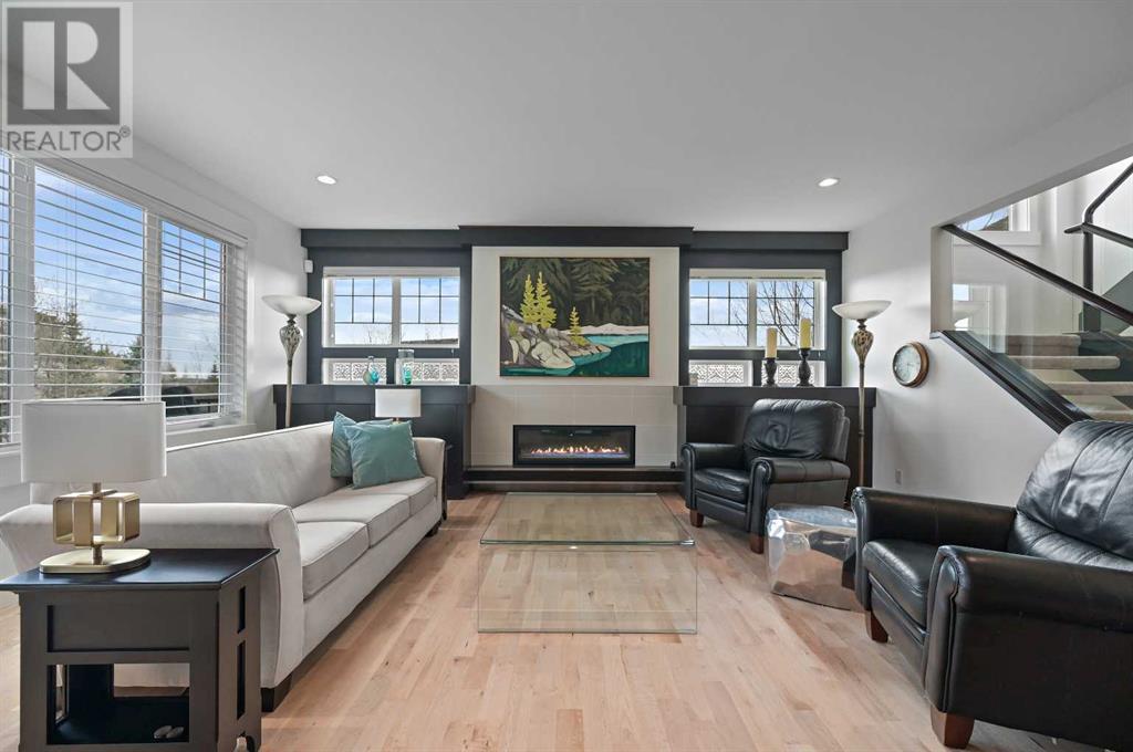 Property at 549 Aspen Glen Place SW image 4