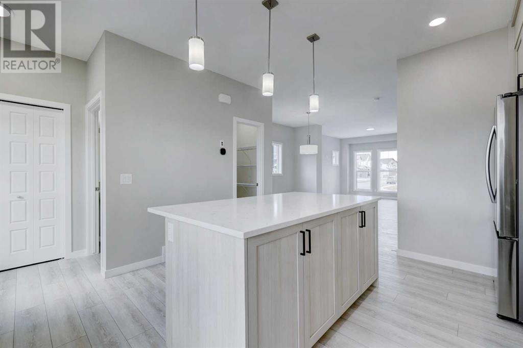 3254 Chinook Winds Drive Sw, Airdrie, Alberta  T4B 5S8 - Photo 9 - A2203858