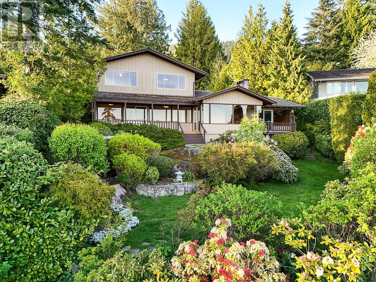 3898 Southridge Avenue, West Vancouver, British Columbia  V7V 3J1 - Photo 2 - R2997918