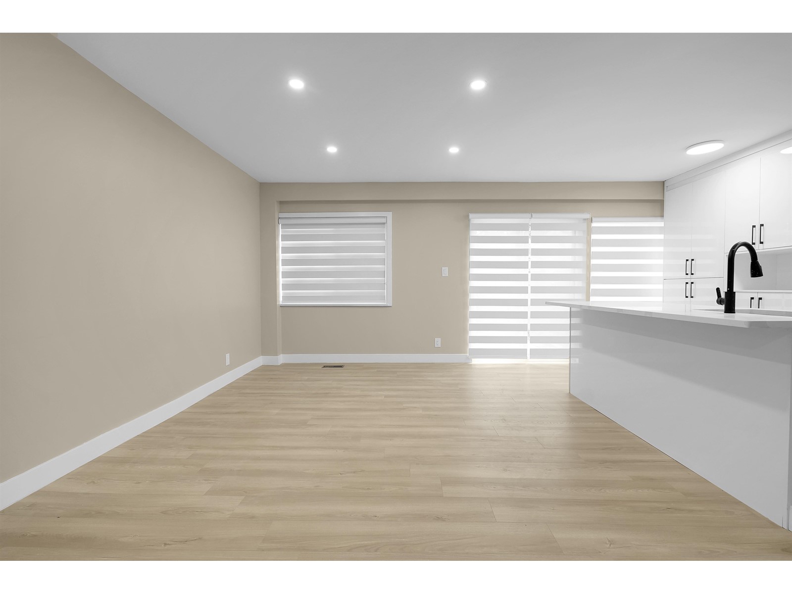 19 10585 153 Street, Surrey, British Columbia  V3R 4H8 - Photo 6 - R2997321