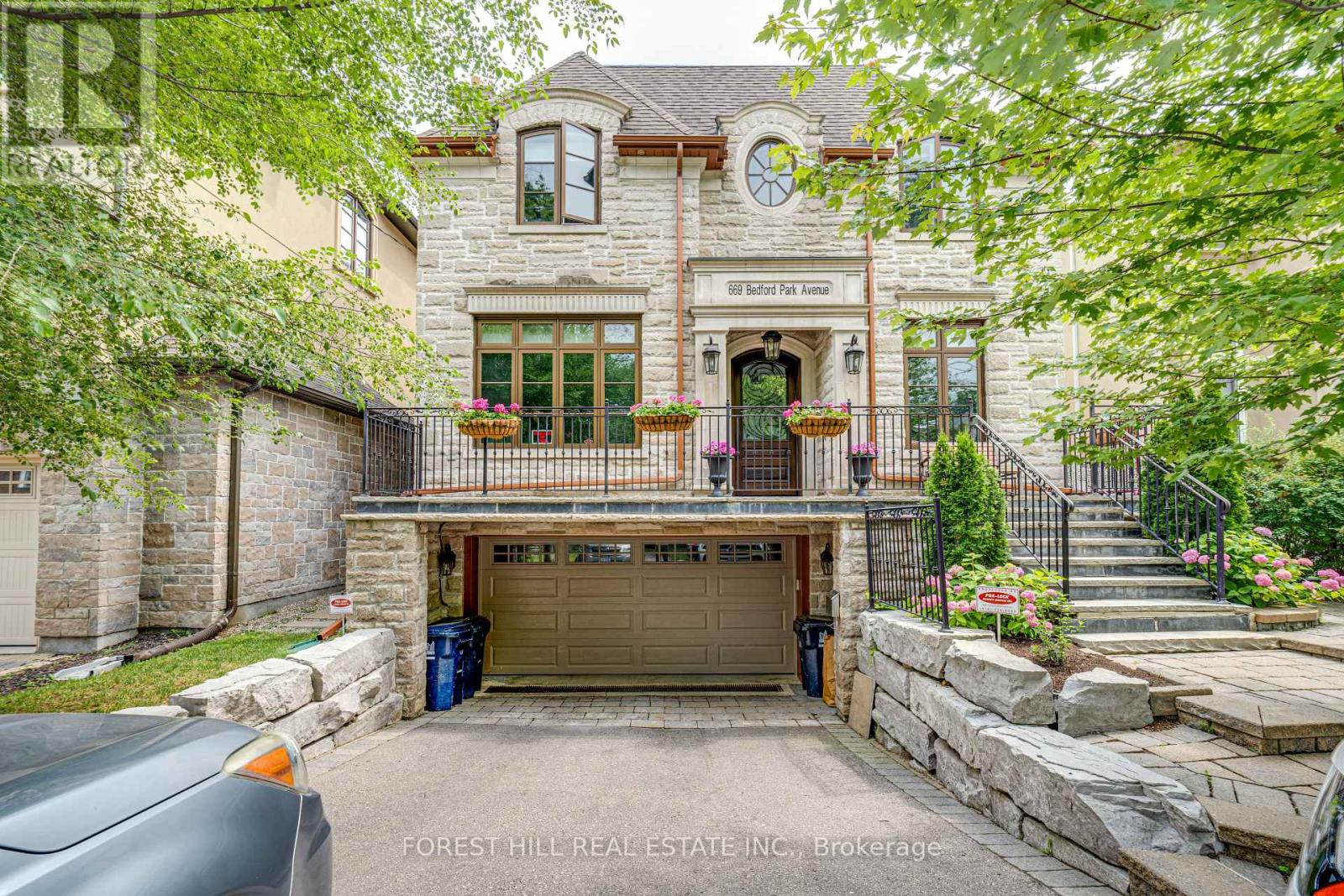 Property at 669 BEDFORD PARK AVENUE image 1