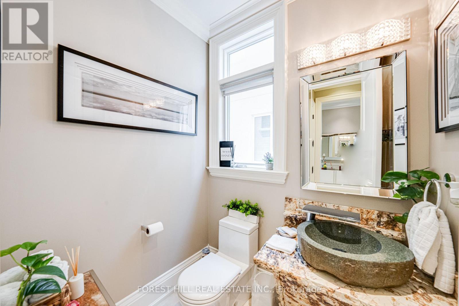 669 Bedford Park Avenue, Toronto, Ontario  M5M 1K4 - Photo 19 - C12125575