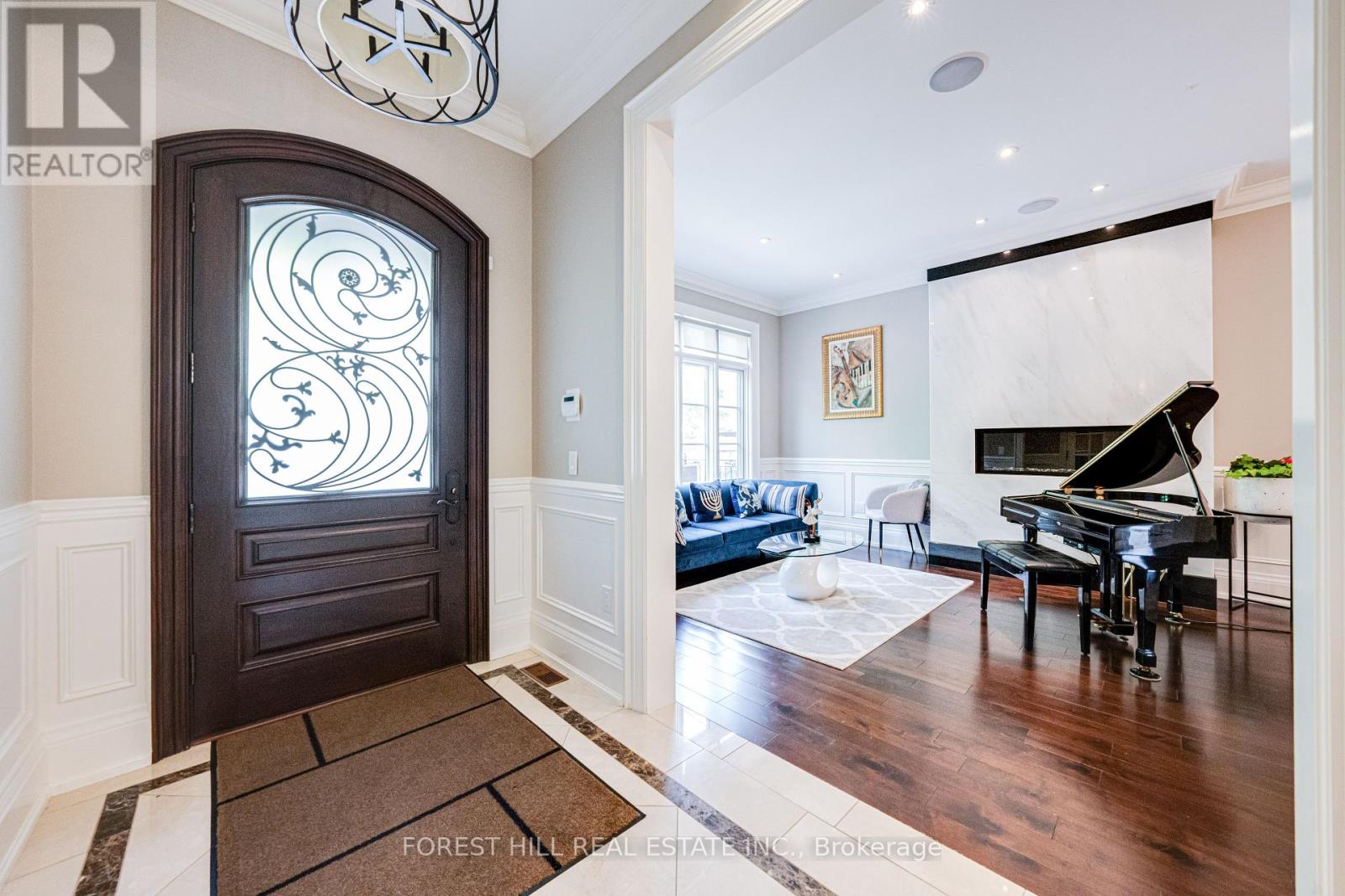 Property at 669 BEDFORD PARK AVENUE image 3