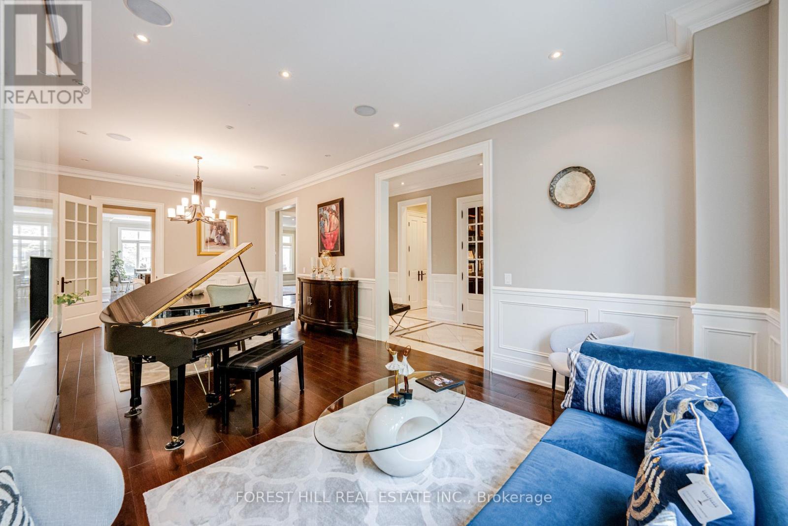 669 Bedford Park Avenue, Toronto, Ontario  M5M 1K4 - Photo 8 - C12125575