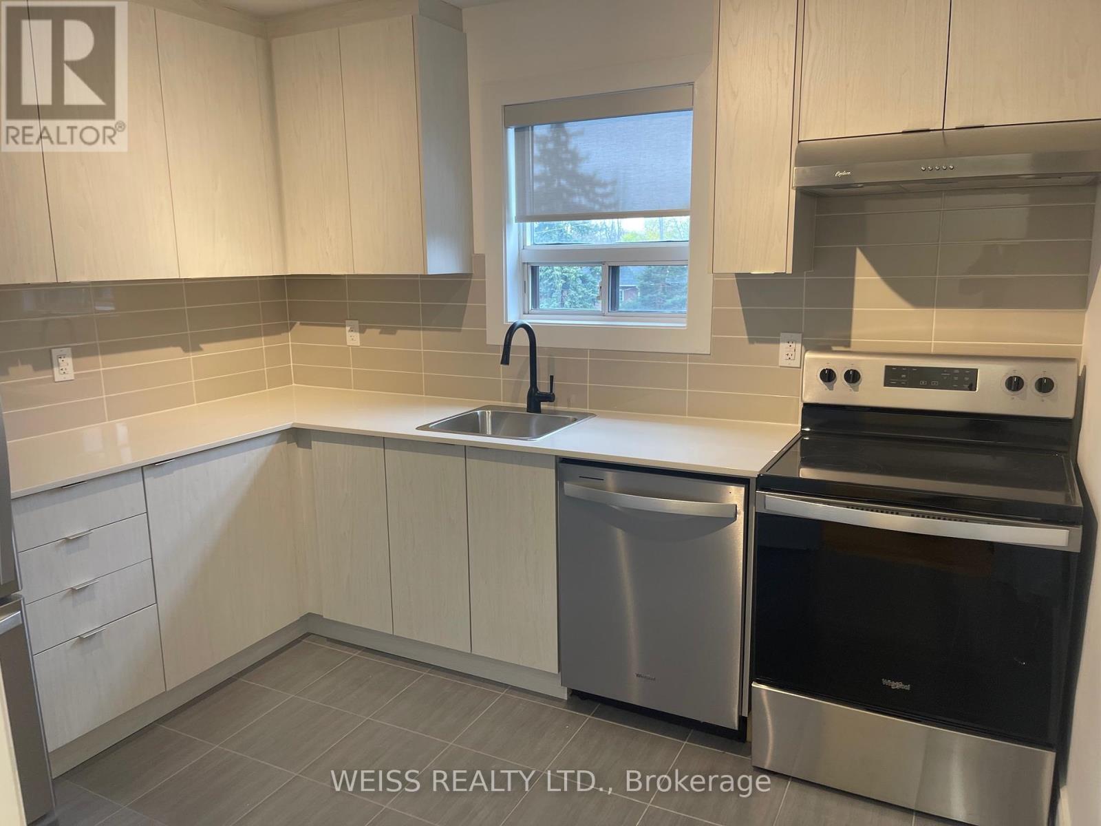 3 - 517 Eglinton Avenue W, Toronto, Ontario  M5N 1B1 - Photo 2 - C12125599
