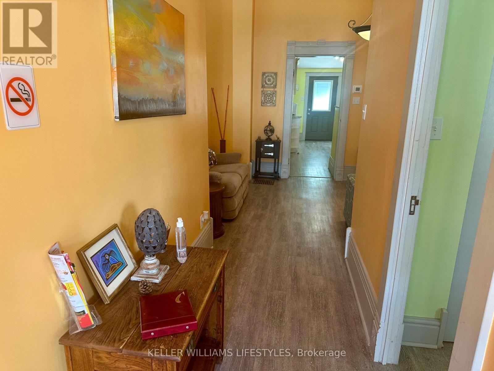701 Little Grey Street, London East, Ontario  N5Z 1N9 - Photo 4 - X12124286