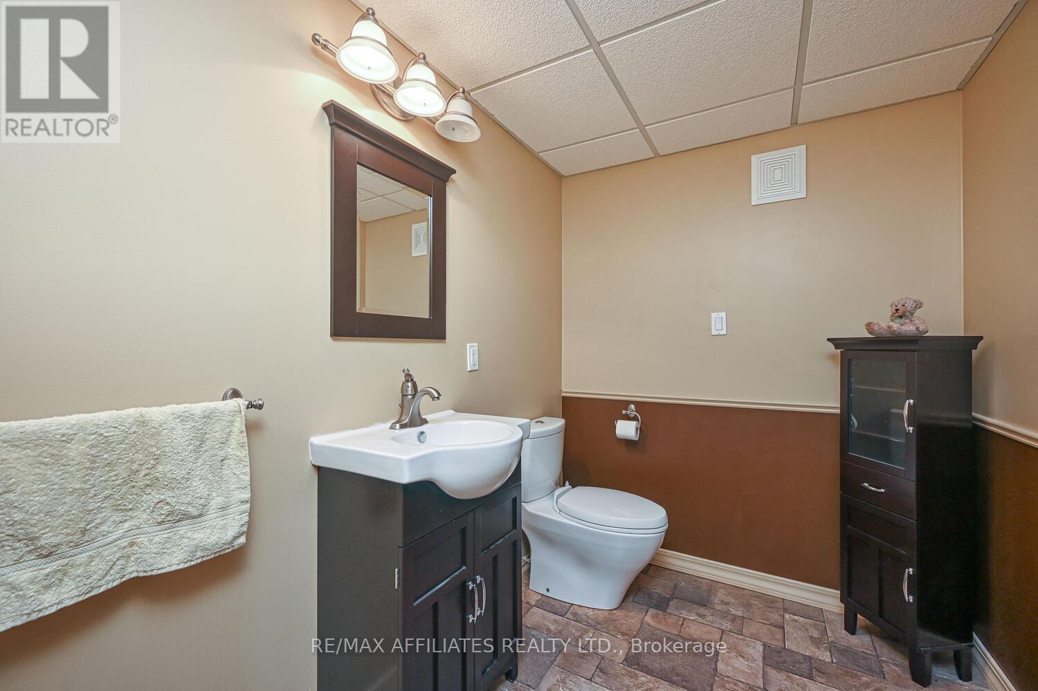 10 Tudor Circle, Rideau Lakes, Ontario  K0G 1L0 - Photo 34 - X12100360
