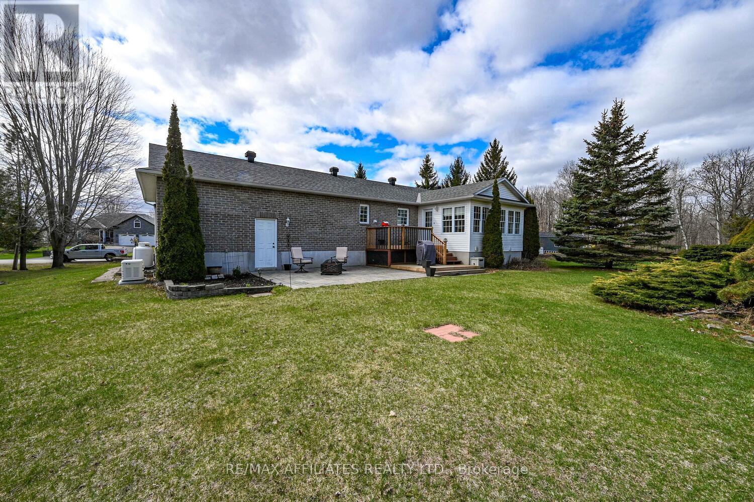 10 Tudor Circle, Rideau Lakes, Ontario  K0G 1L0 - Photo 43 - X12100360