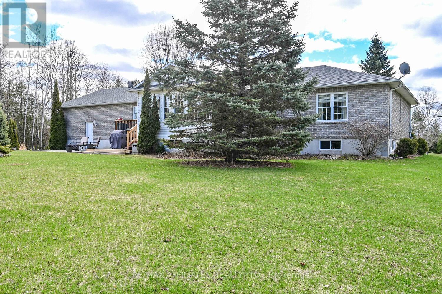 10 Tudor Circle, Rideau Lakes, Ontario  K0G 1L0 - Photo 45 - X12100360