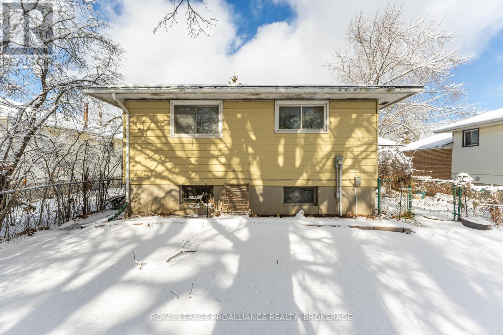 152 Calderwood Drive, Kingston, Ontario  K7M 6M3 - Photo 46 - X12125707