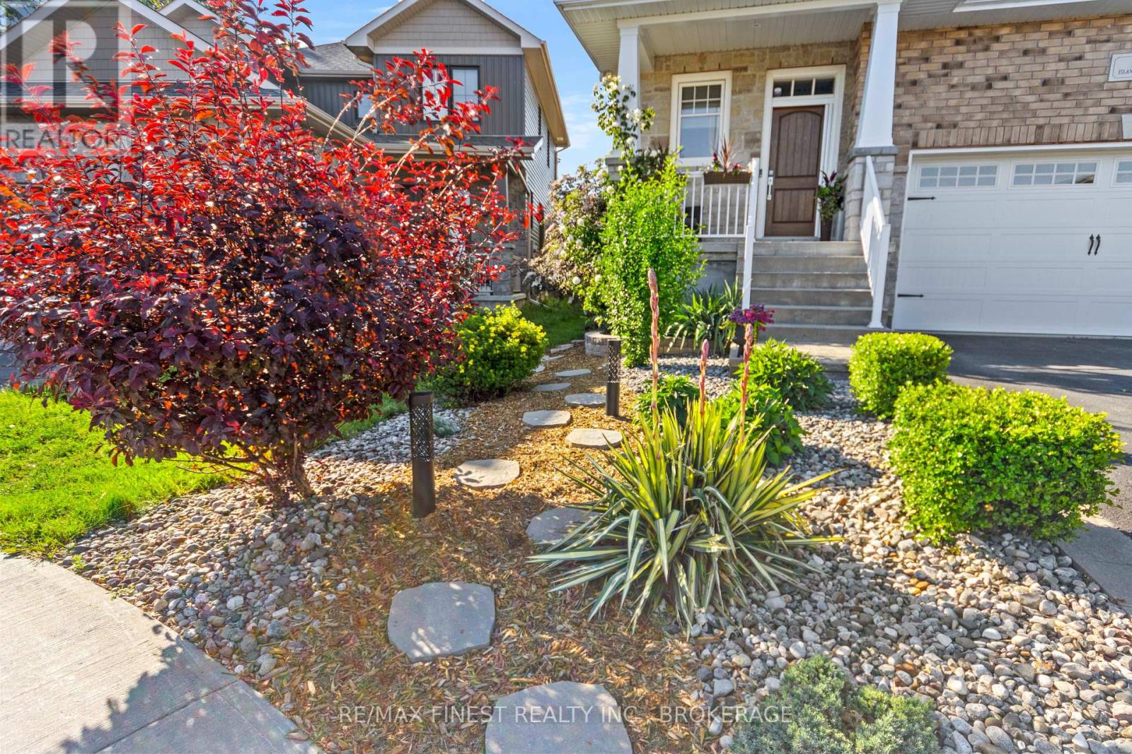 Property at 157 ISLANDVIEW DRIVE image 4