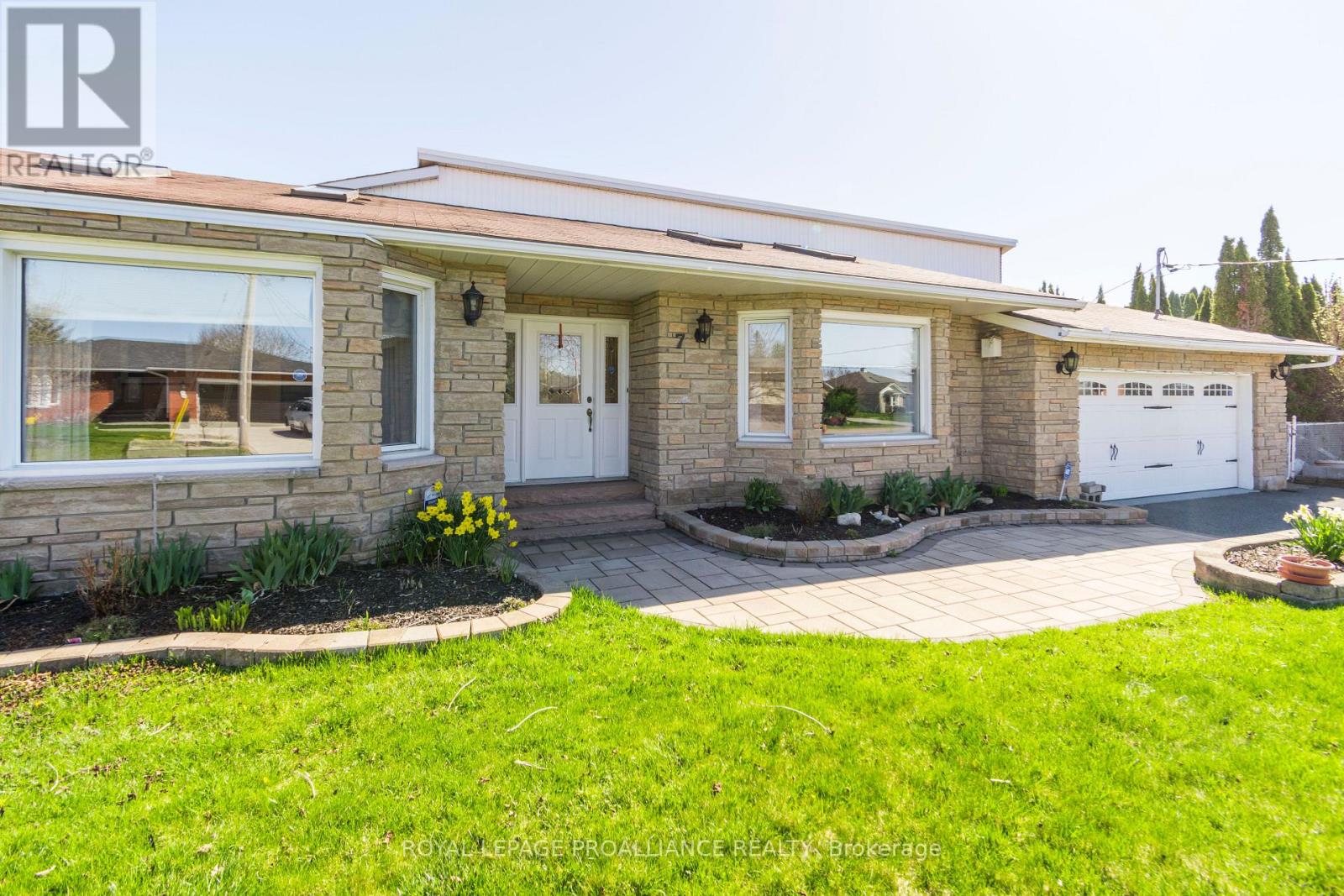 Property at 7 BRINTNELL BOULEVARD image 3
