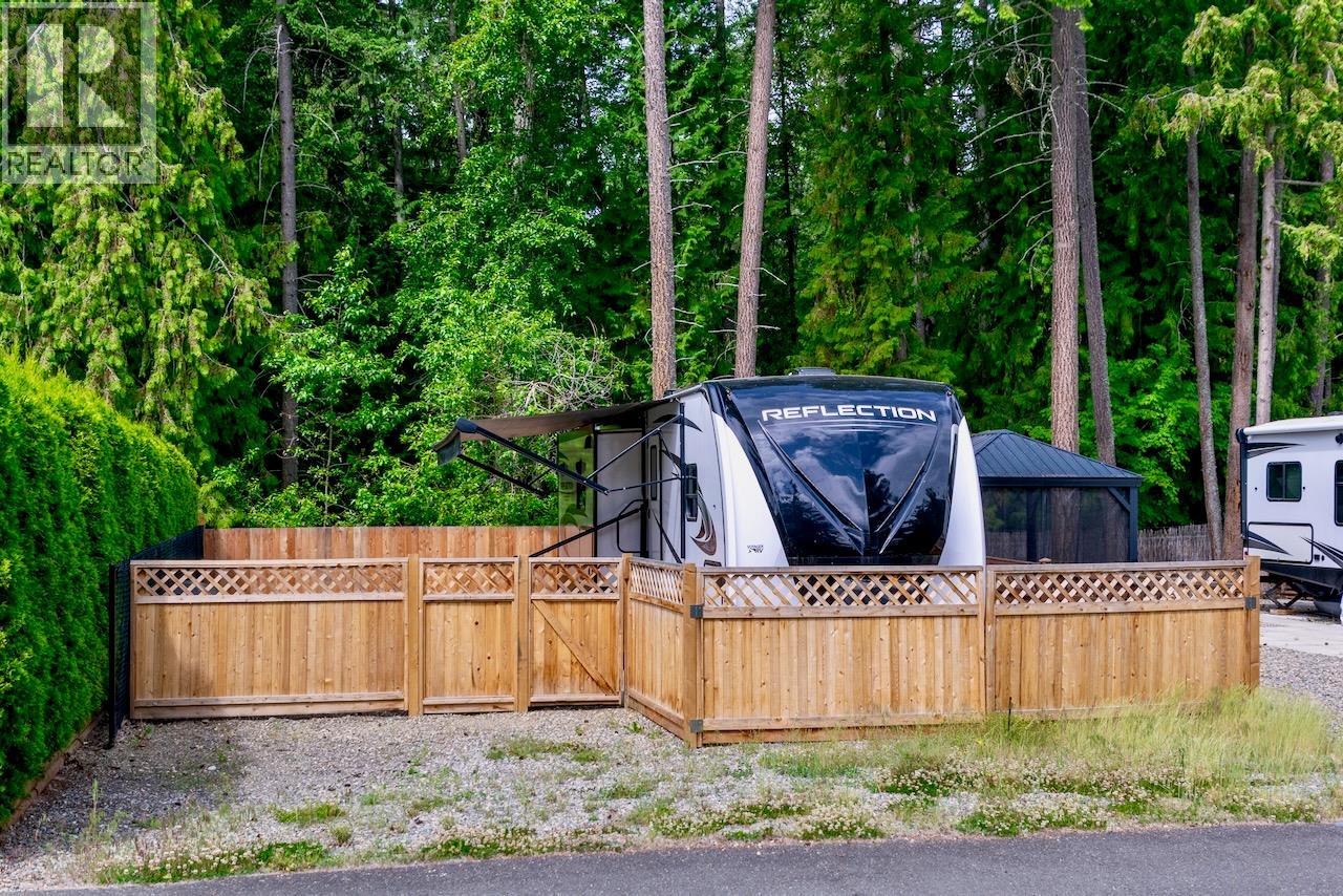 1131 Pine Grove Road Unit# 20, scotch creek, British Columbia