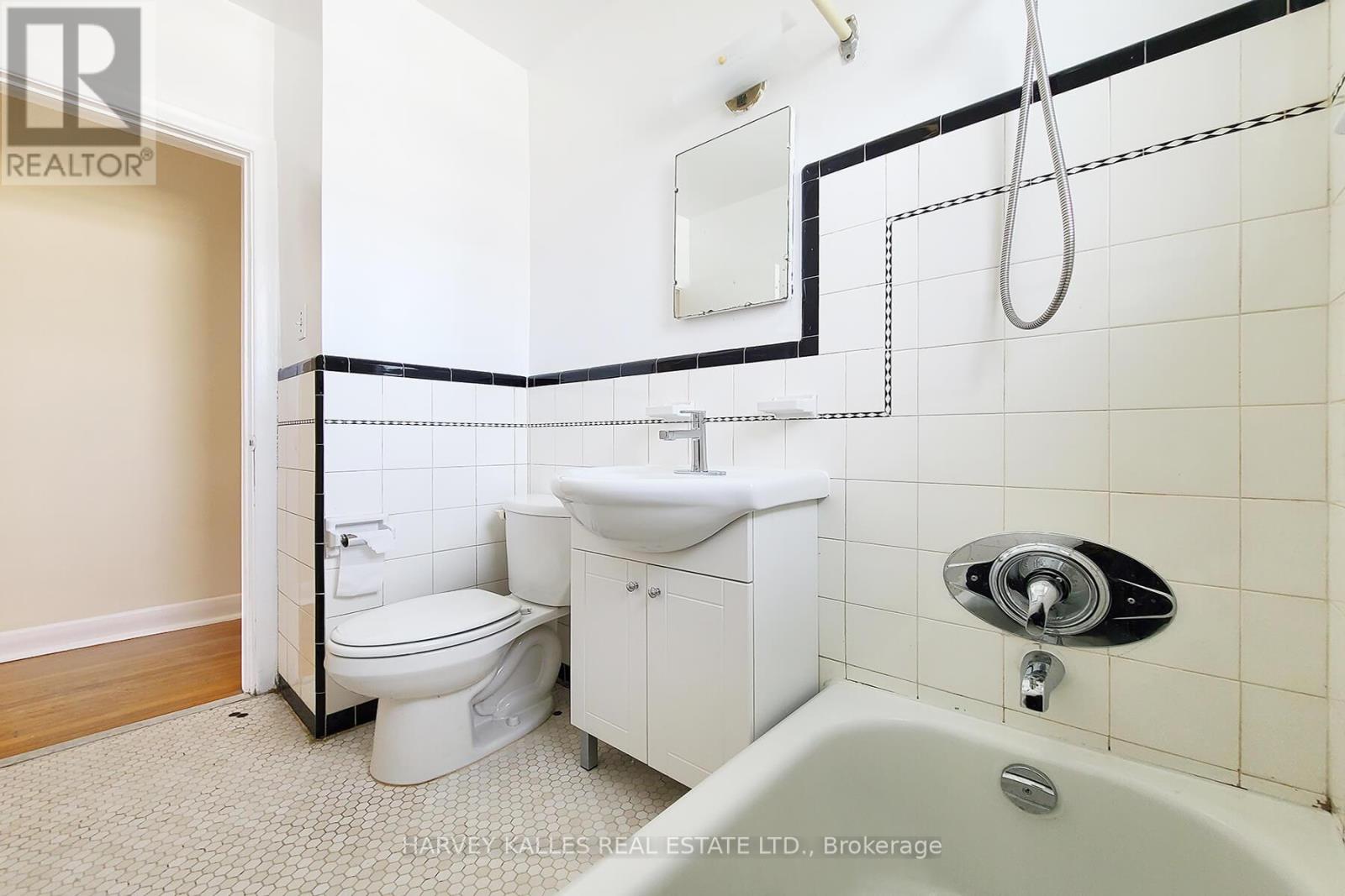 2 - 105 Gilmour Avenue, Toronto, Ontario  M6P 3B2 - Photo 12 - W12125582