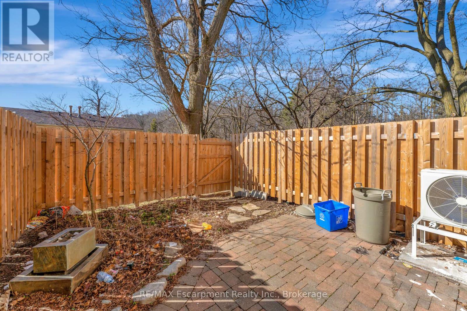15 - 165 Green Valley Drive, Kitchener, Ontario  N2P 1K3 - Photo 20 - X12034576