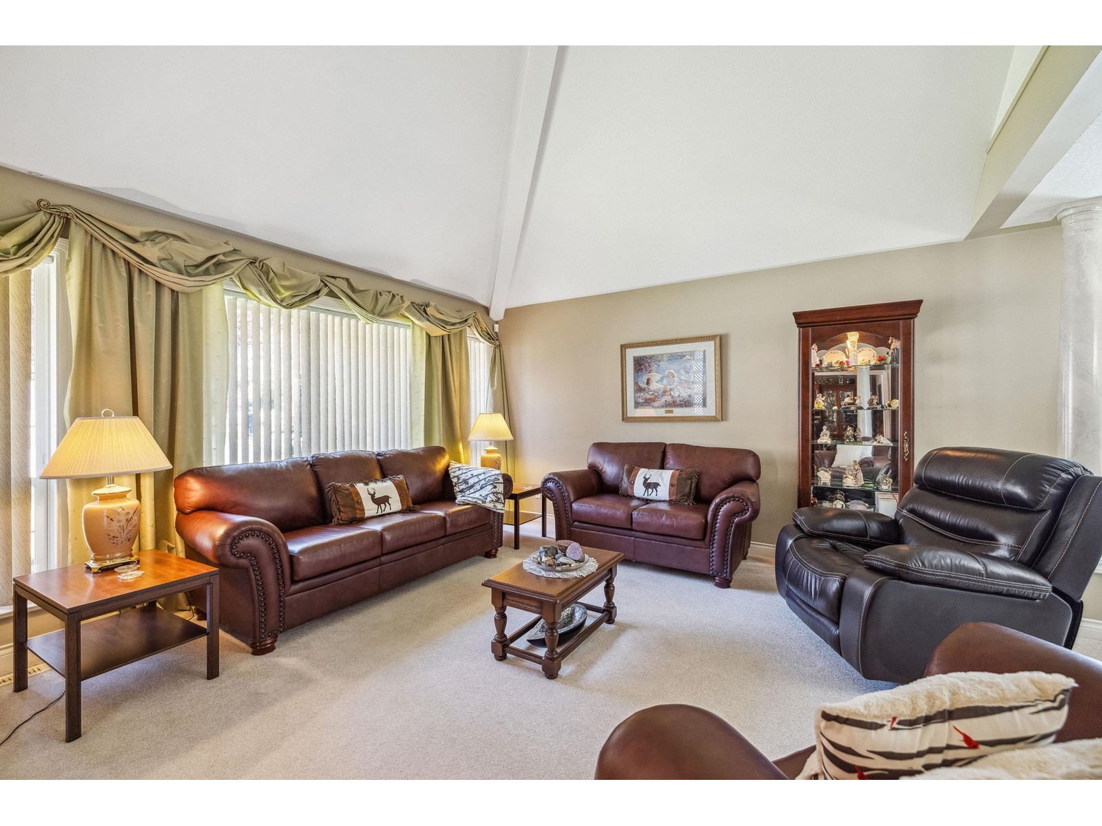 Property at 35674 CANTERBURY AVENUE image 3