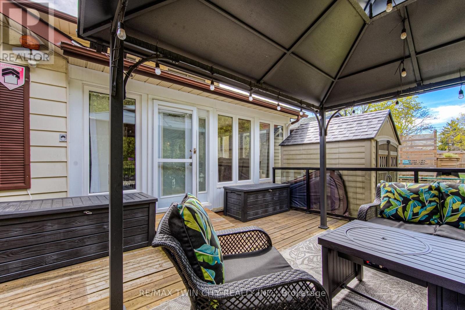 590 Manchester Road, Kitchener, Ontario  N2B 1B3 - Photo 29 - X12125606