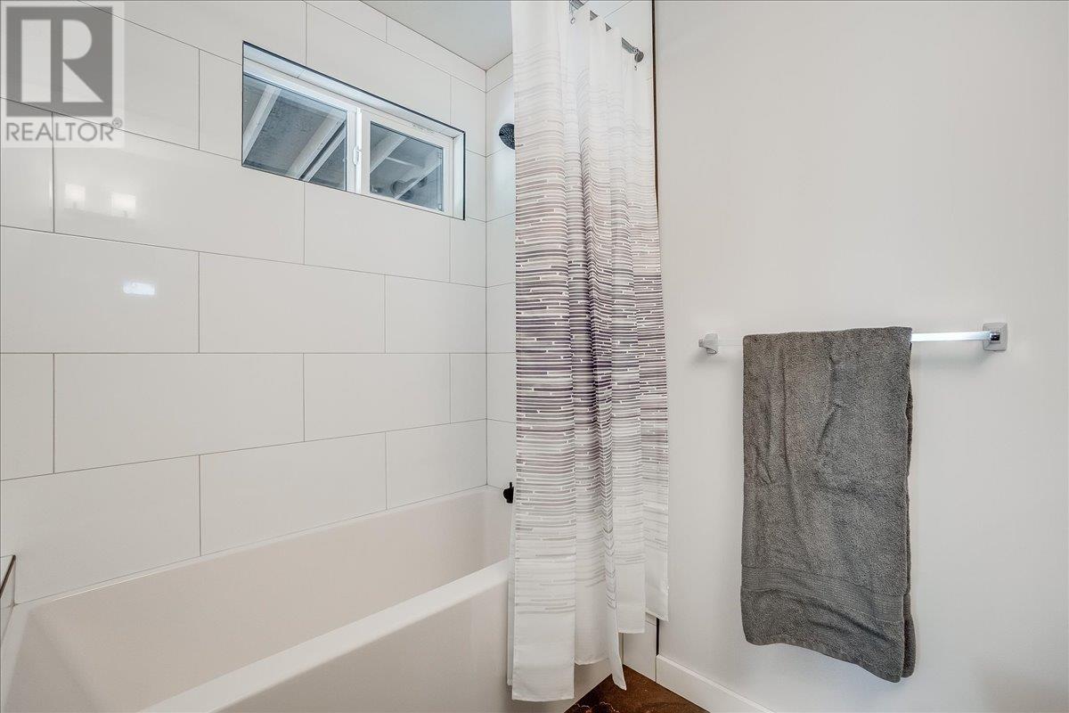 604 Wasson Street, Nelson, British Columbia  V1L 3G7 - Photo 33 - 10345098