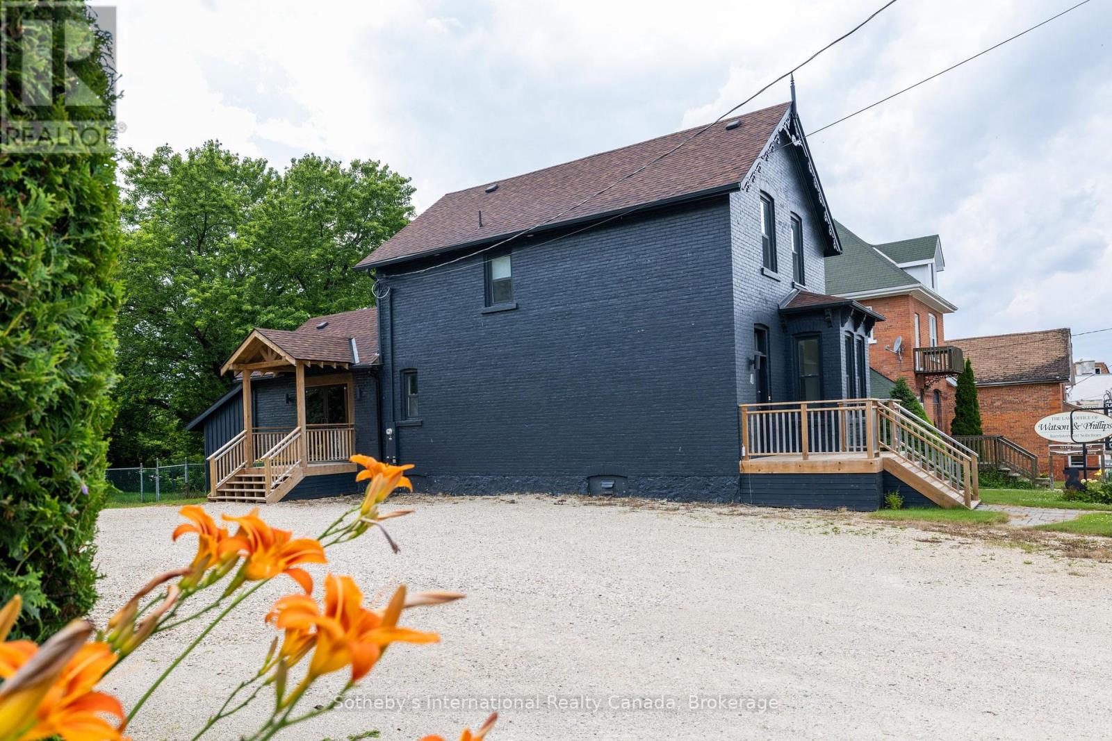 40 Toronto Street S, Grey Highlands, Ontario  N0C 1H0 - Photo 2 - X12125638