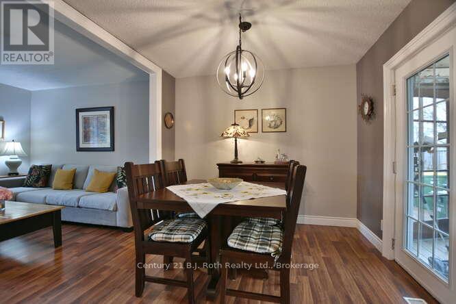7 Brakenbury Street W, Grey Highlands, Ontario  N0C 1H0 - Photo 21 - X12125641