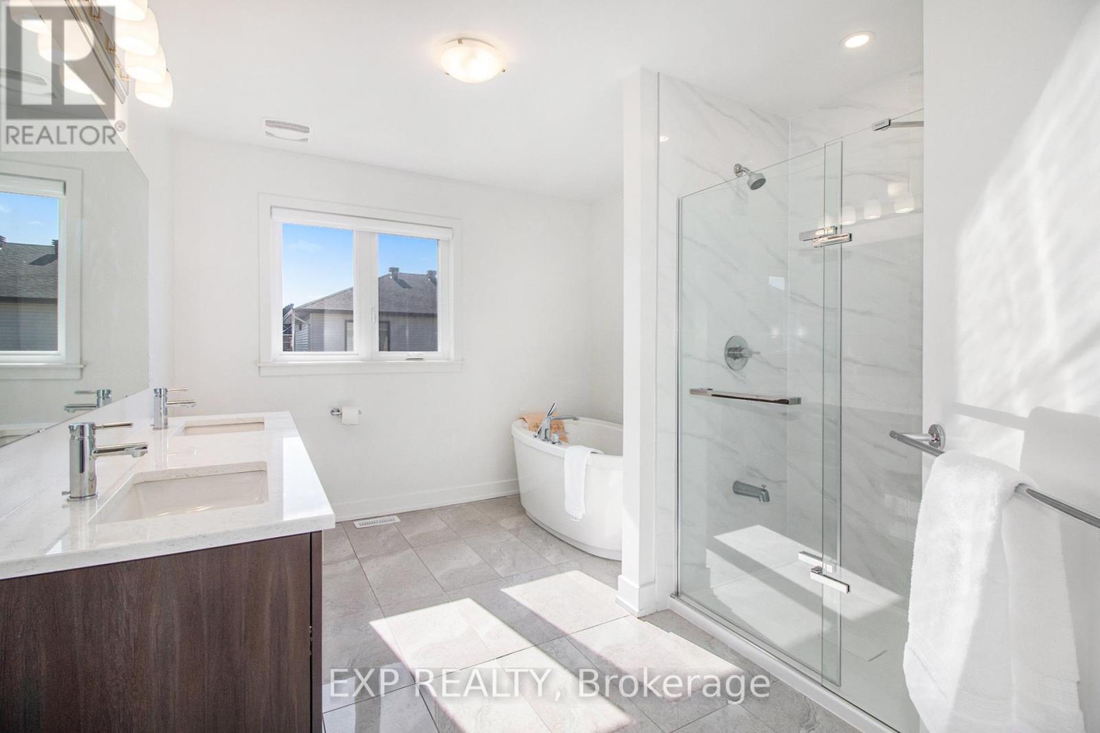 908 Embankment Street, Ottawa, Ontario  K2S 2P4 - Photo 24 - X12125651