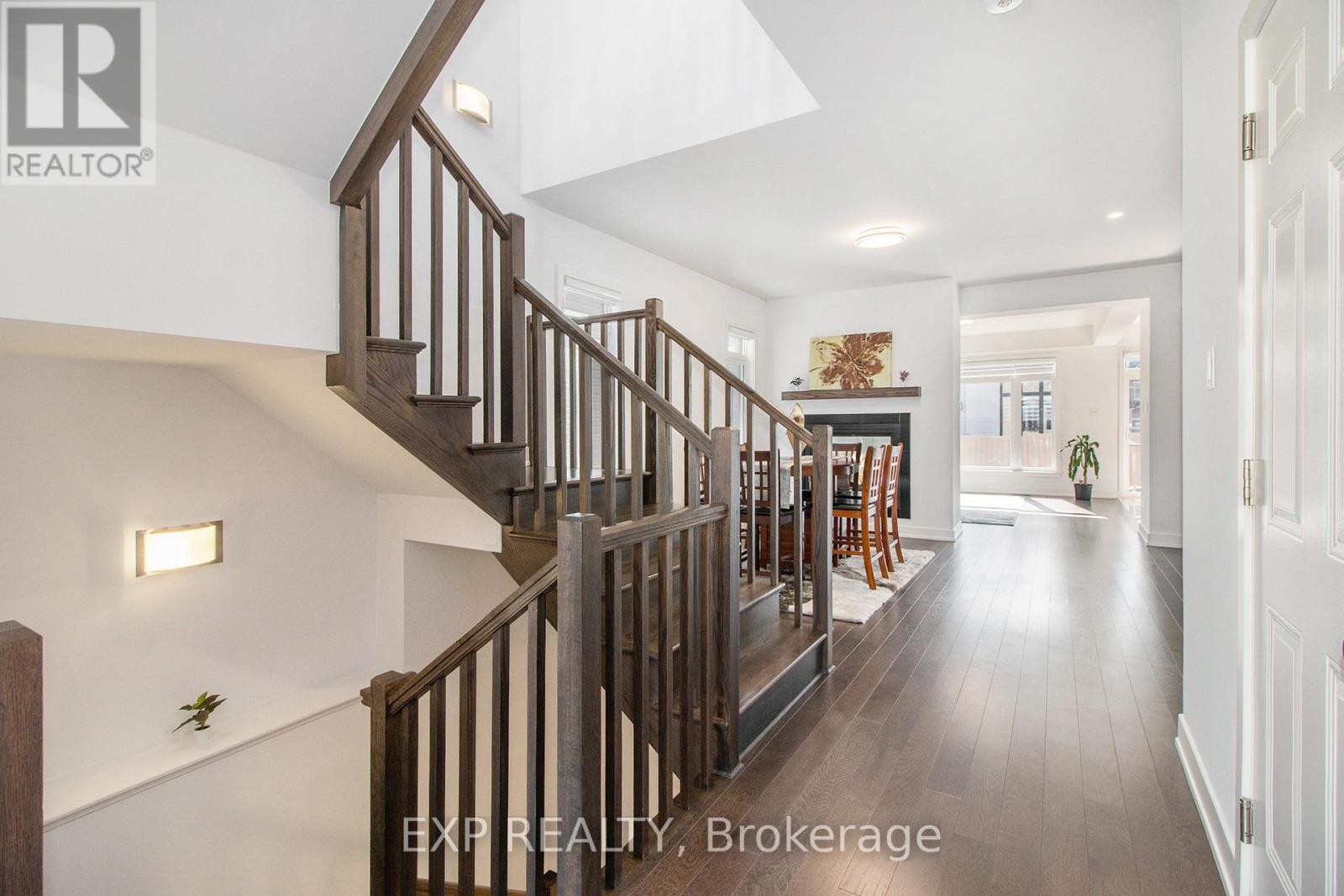 908 Embankment Street, Ottawa, Ontario  K2S 2P4 - Photo 6 - X12125651