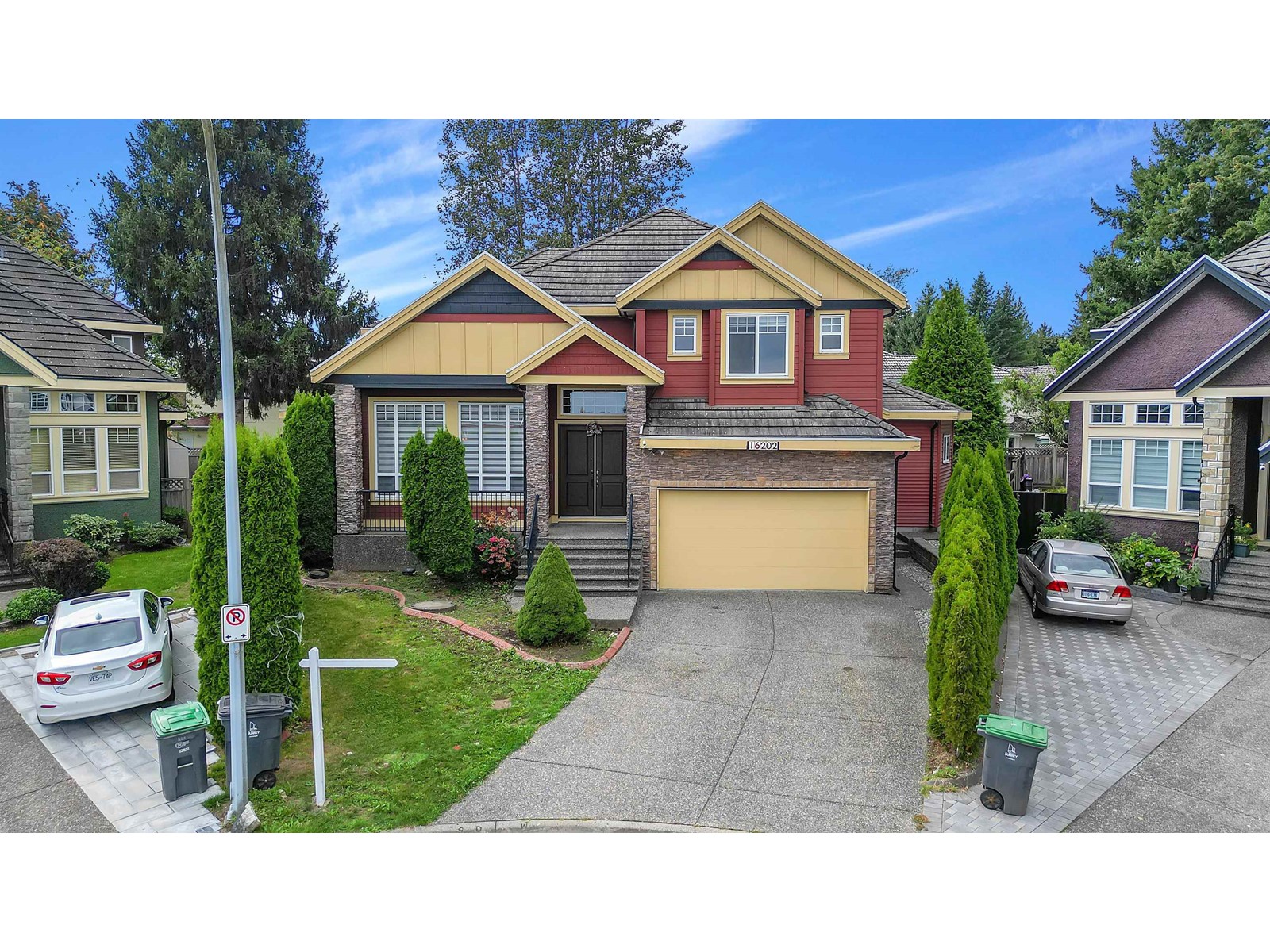 Property at 16202 96A AVENUE image 1