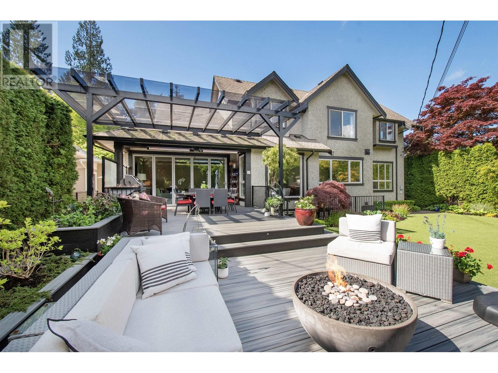 Property at 956 BELMONT AVENUE image 4