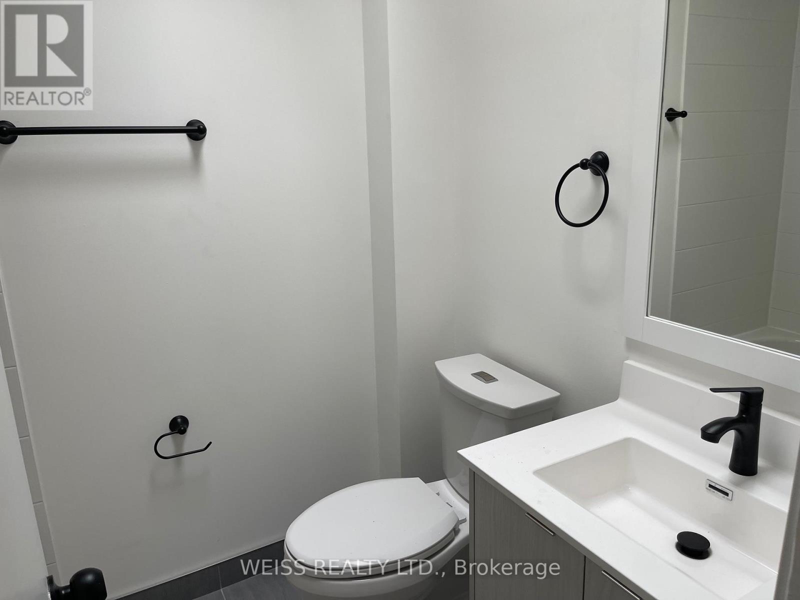 2 - 509 Eglinton Avenue W, Toronto, Ontario  M5N 1B1 - Photo 5 - C12125676