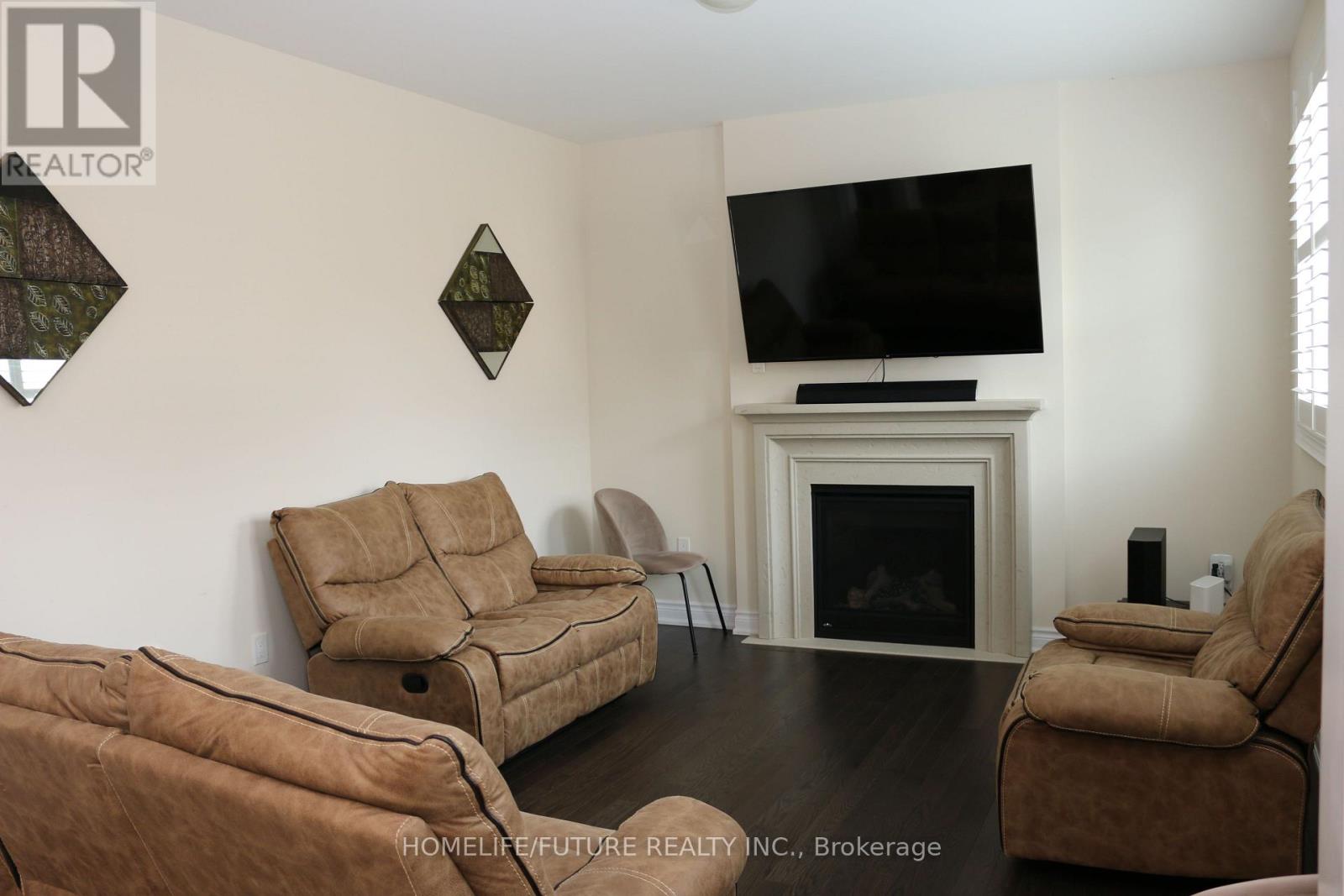 Property at 80 GRADY DRIVE image 5