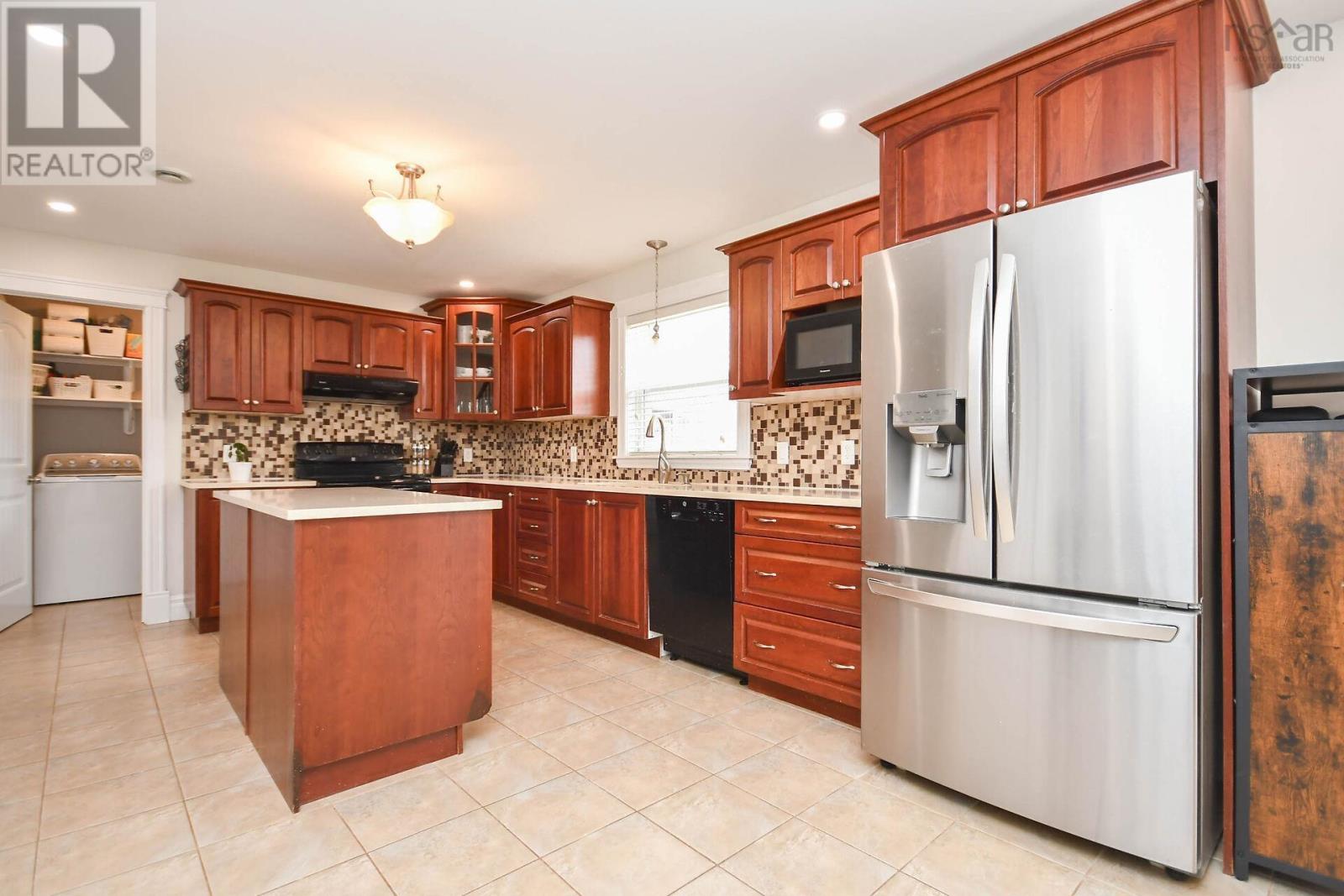181 Southbrook Crescent, Eastern Passage, Nova Scotia  B3G 0B8 - Photo 3 - 202509912