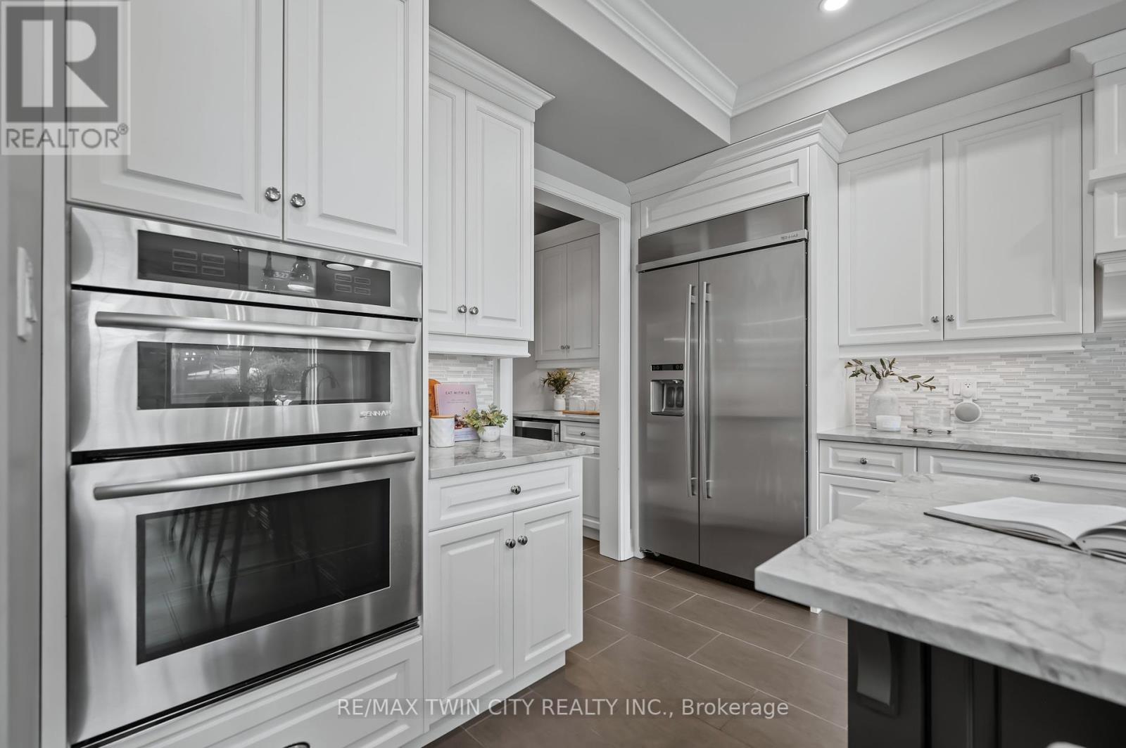 311 Deerfoot Trail, Waterloo, Ontario  N2K 0B3 - Photo 20 - X12104913