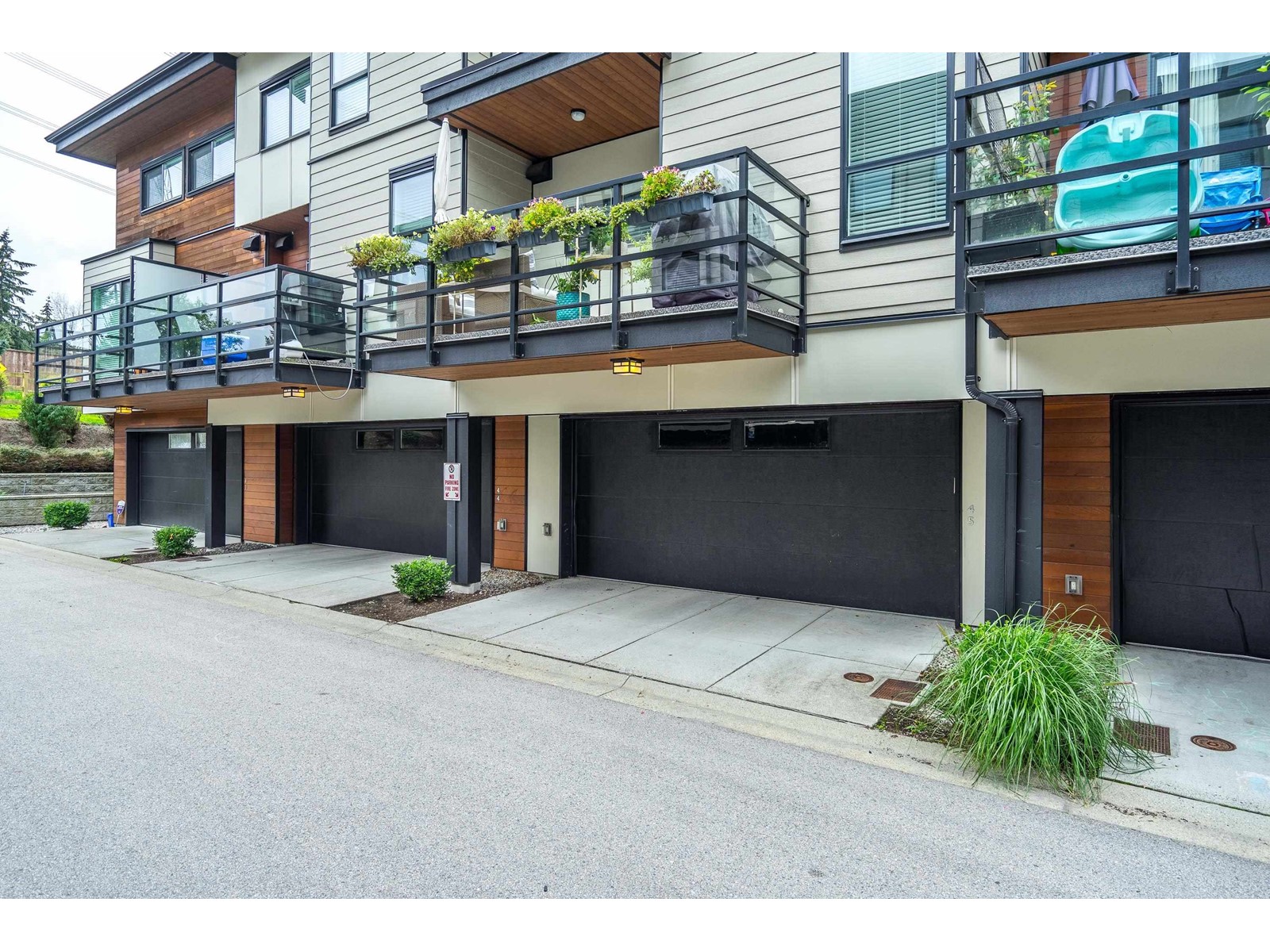 Property at 45 15688 28 AVENUE image 3