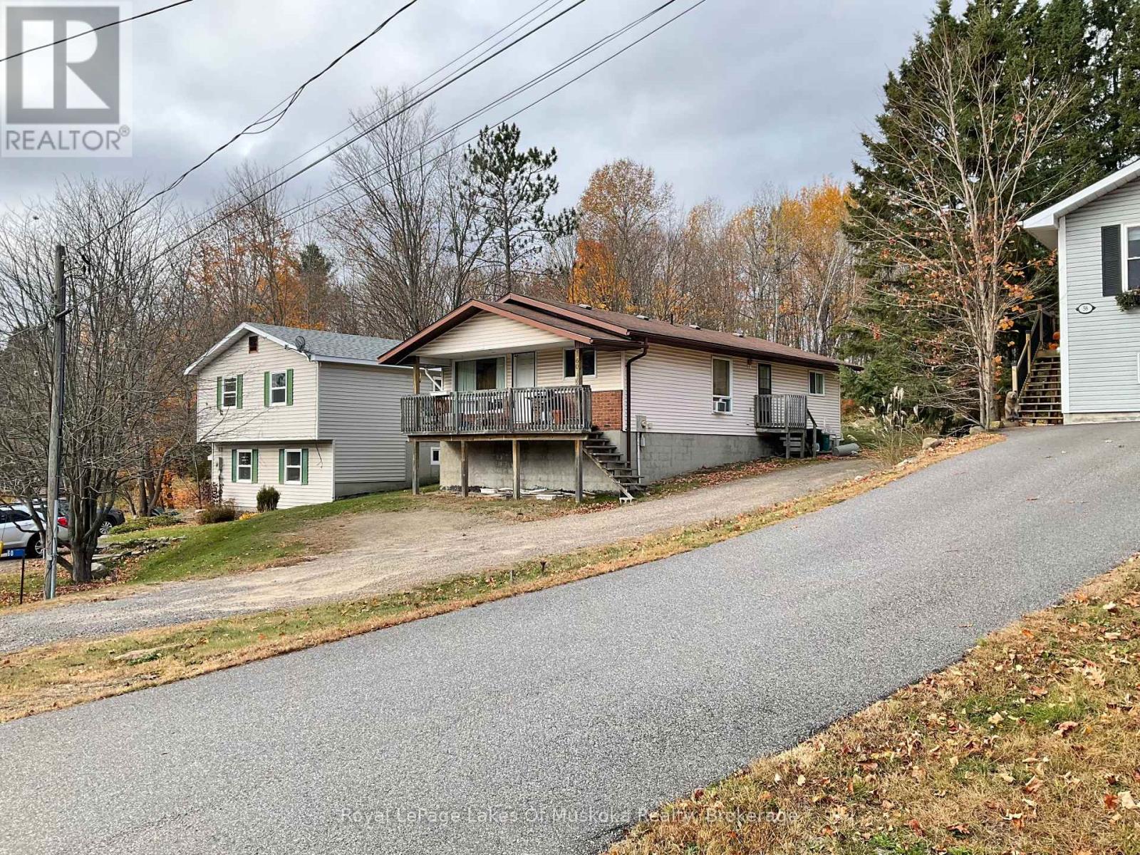 60 Hanes Road, Huntsville, Ontario  P1H 1M3 - Photo 4 - X12125726