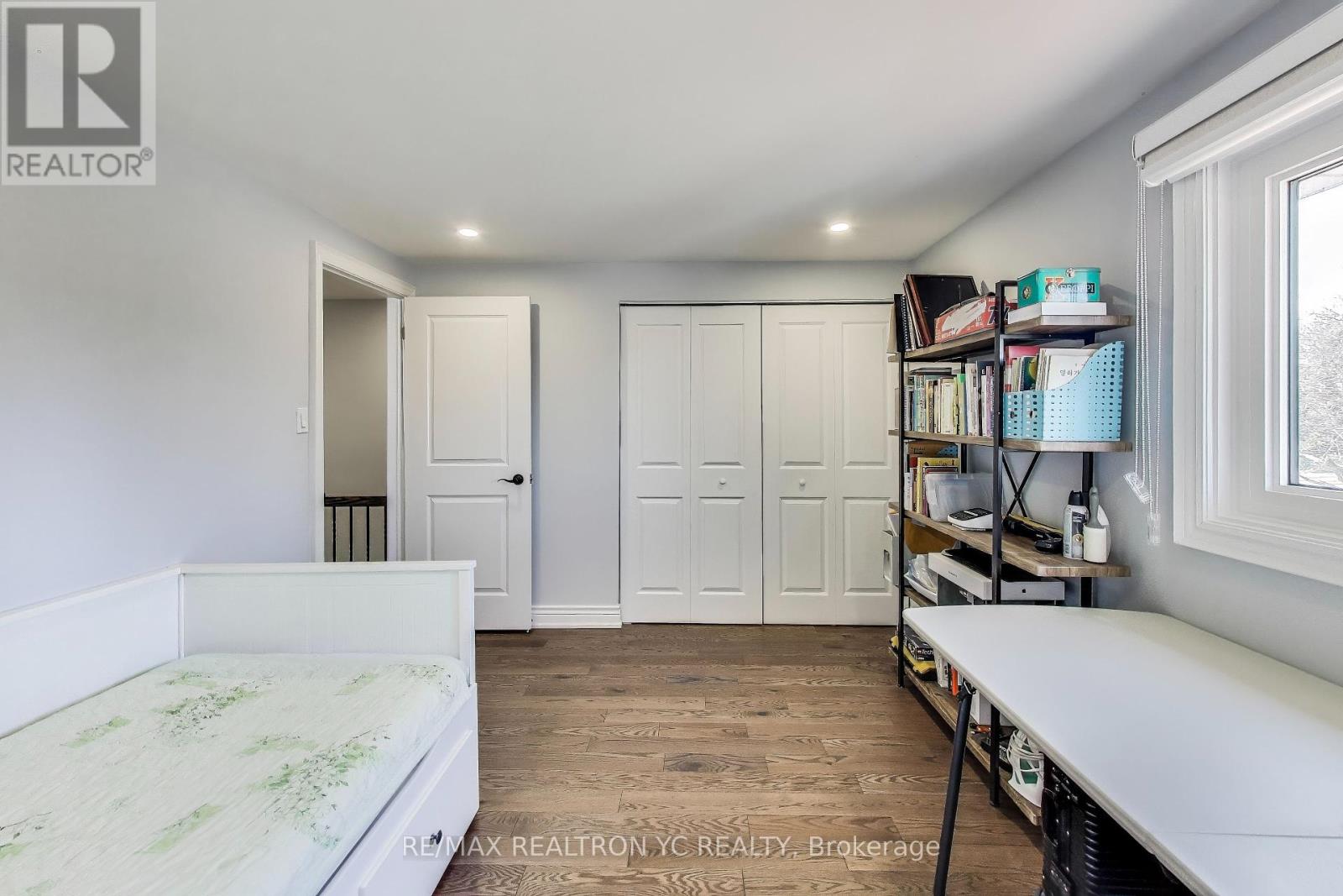 4124 Marigold Crescent, Mississauga, Ontario  L5L 2A5 - Photo 20 - W12125698
