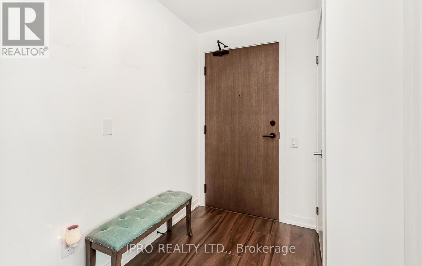 804 - 4065 Confederation Parkway, Mississauga, Ontario  L5B 0L4 - Photo 12 - W12125714