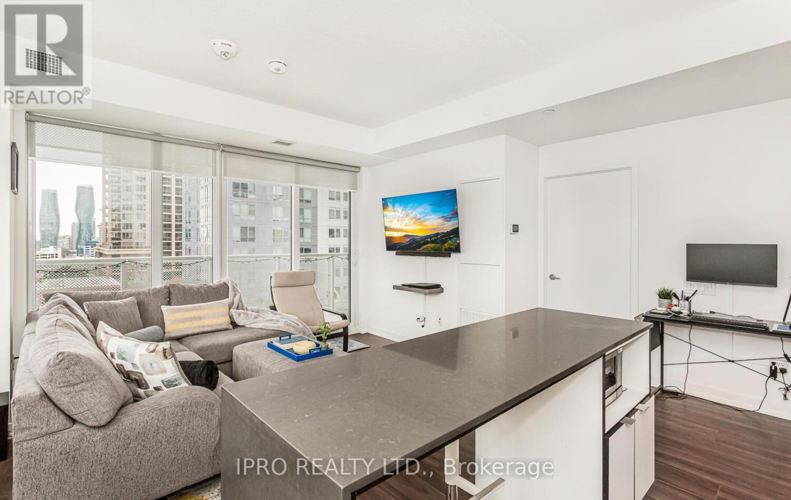 804 - 4065 Confederation Parkway, Mississauga, Ontario  L5B 0L4 - Photo 16 - W12125714