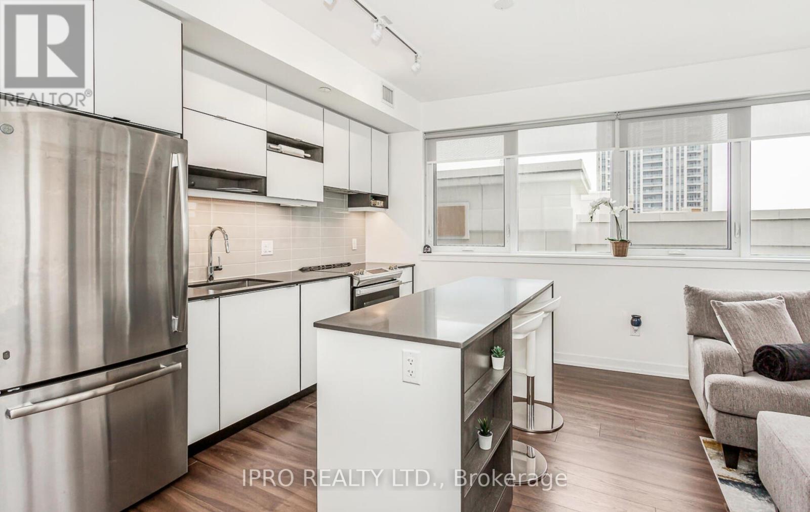804 - 4065 Confederation Parkway, Mississauga, Ontario  L5B 0L4 - Photo 22 - W12125714