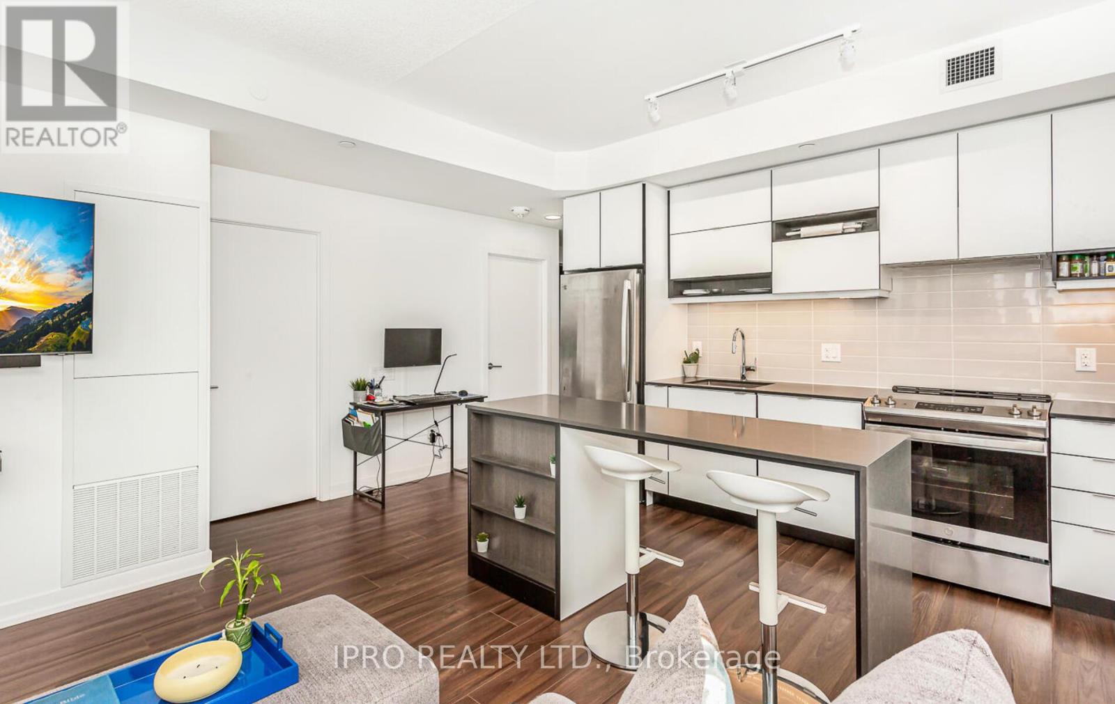 804 - 4065 Confederation Parkway, Mississauga, Ontario  L5B 0L4 - Photo 25 - W12125714