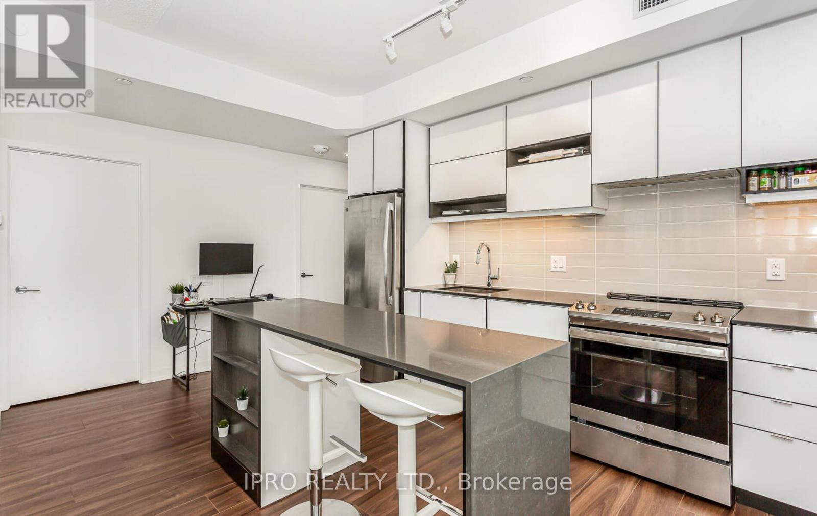 804 - 4065 Confederation Parkway, Mississauga, Ontario  L5B 0L4 - Photo 26 - W12125714