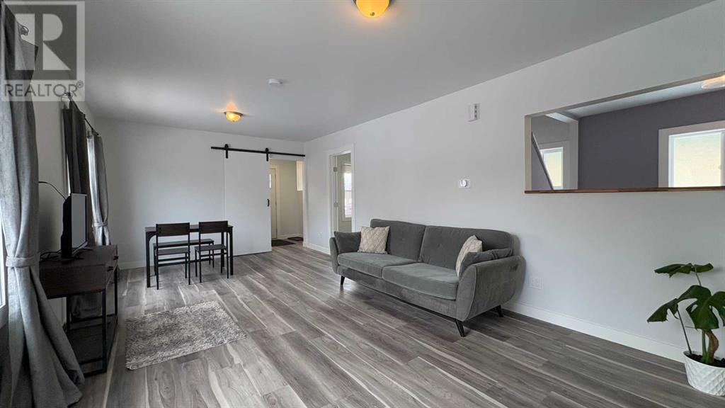 5220 51 Avenue, Irma, Alberta  T0B 2H0 - Photo 7 - A2190810