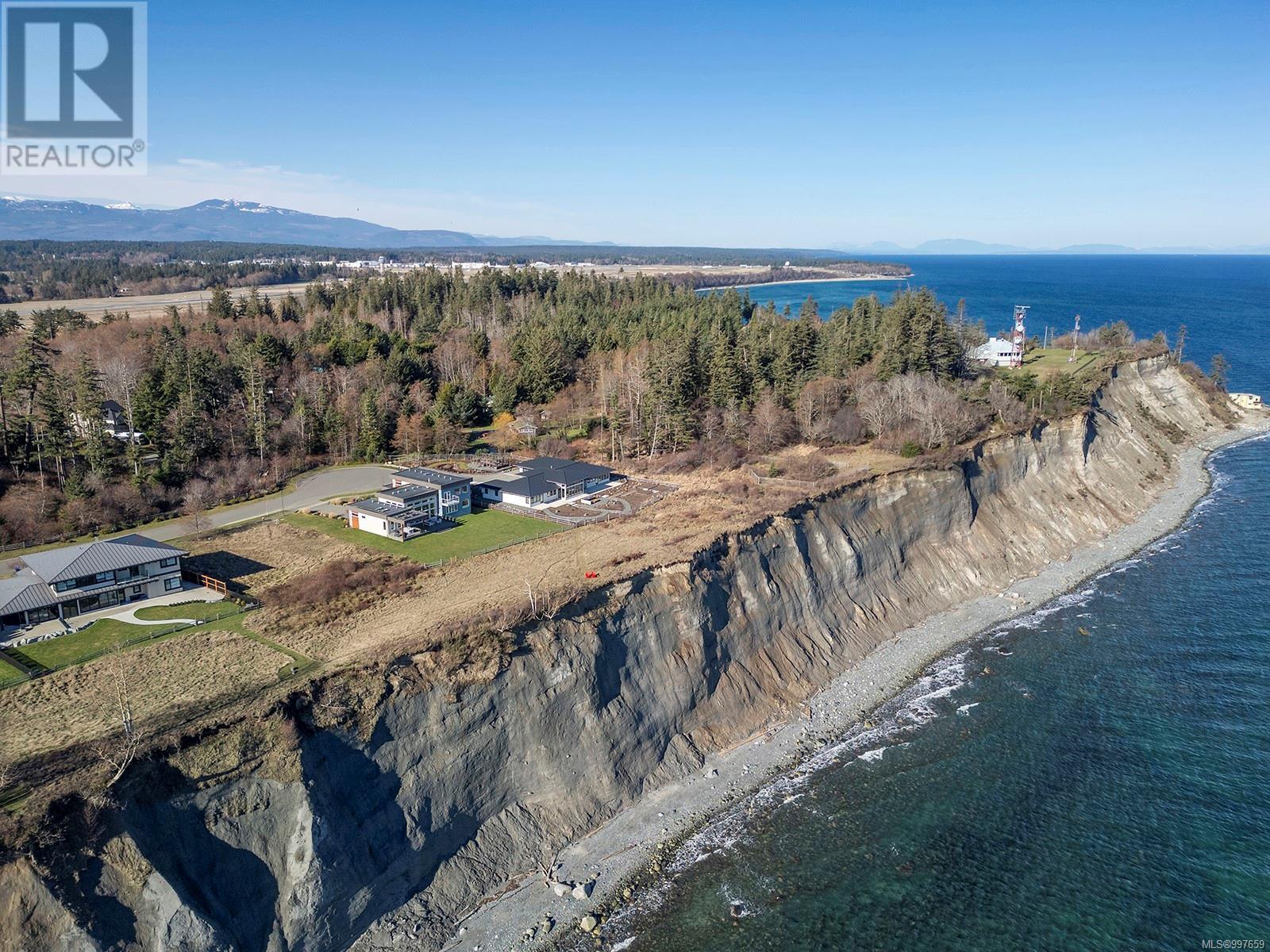 300 Connemara Rd, Comox, British Columbia  V9M 3T4 - Photo 53 - 997659