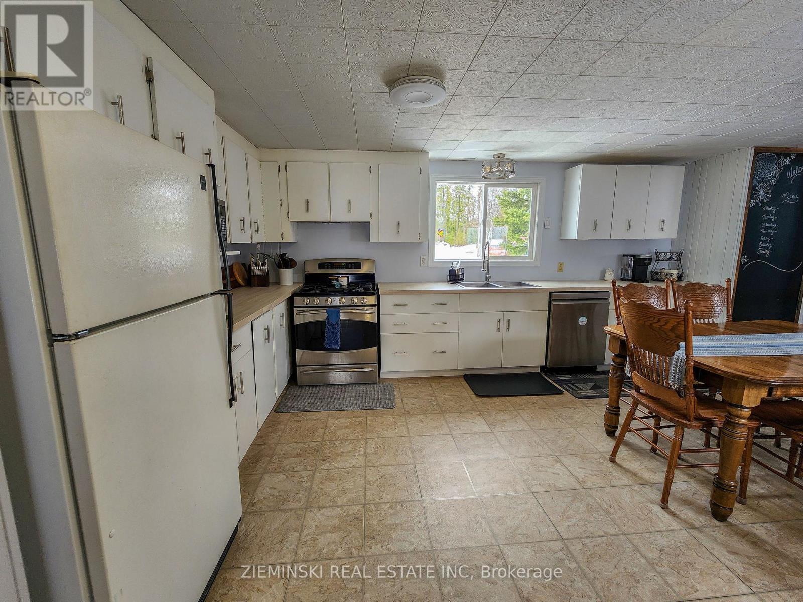 21 - 8885 11 Highway, Iroquois Falls, Ontario  P0K 1G0 - Photo 5 - T12125812