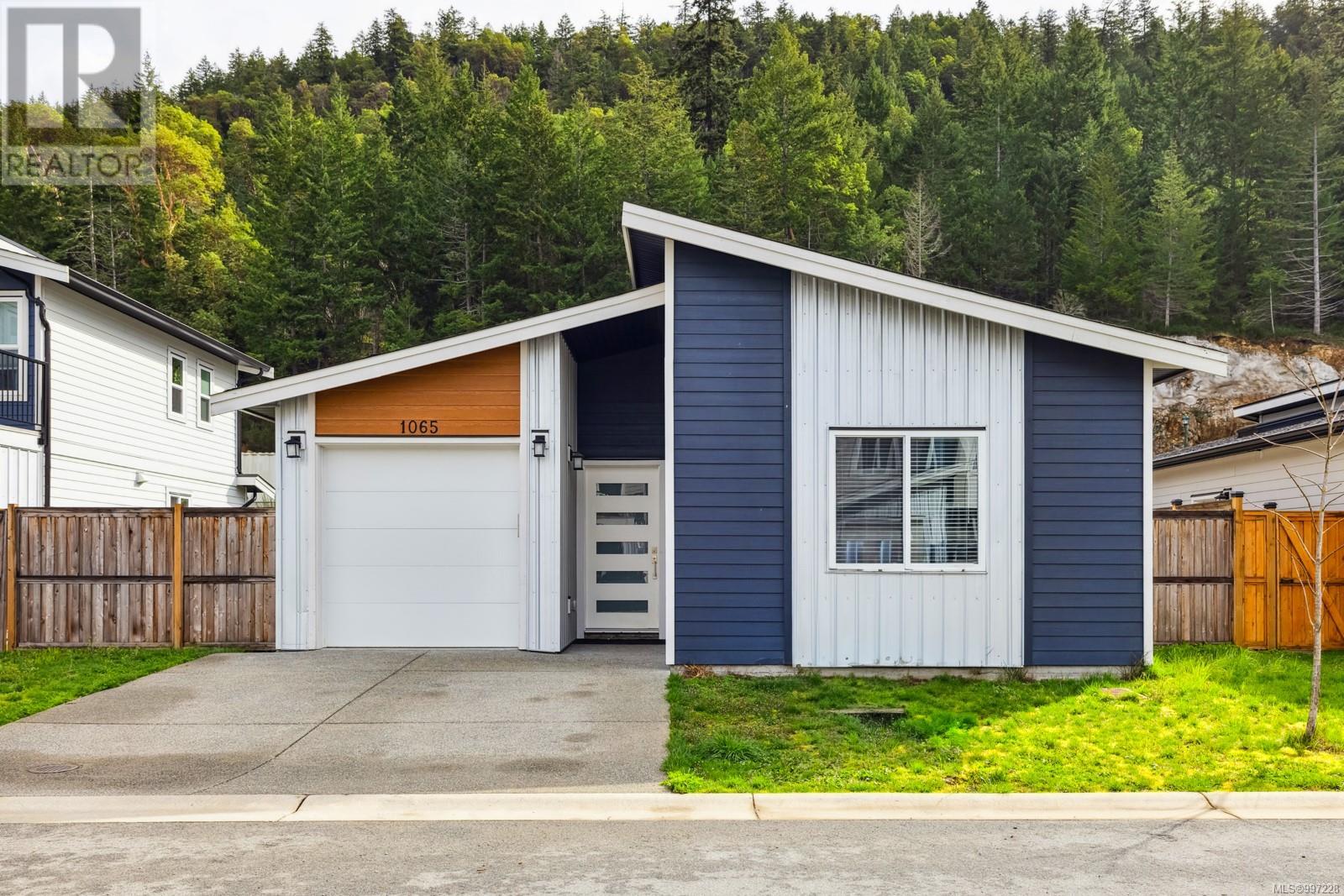 1065 Gammon Way, Shawnigan Lake, British Columbia  V0R 2W3 - Photo 1 - 997228