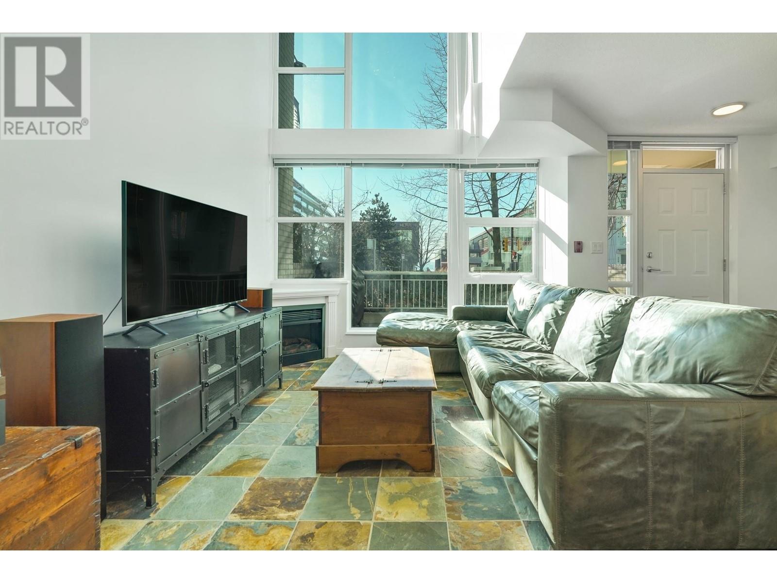 Th1 168 E Esplanade Avenue, North Vancouver, British Columbia  V7L 4X8 - Photo 14 - R2998037
