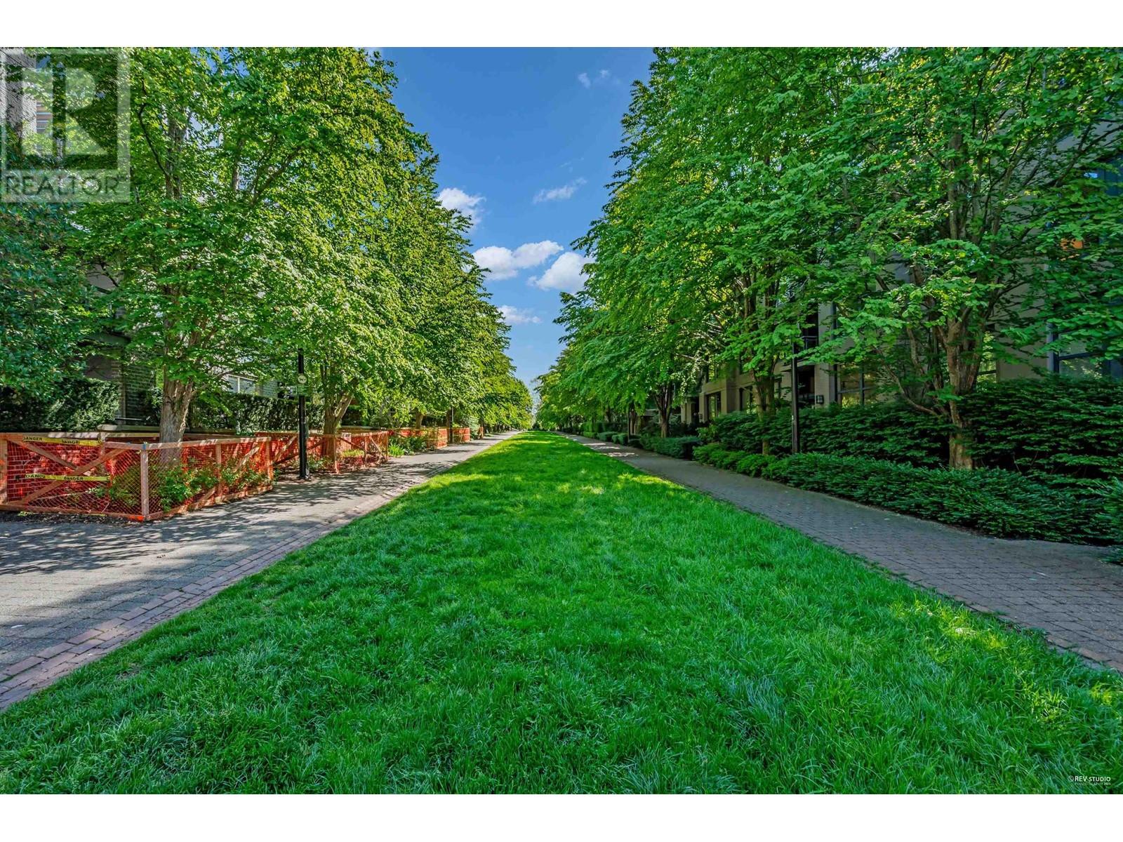 307 2288 Marstrand Avenue, Vancouver, British Columbia  V6K 4S9 - Photo 16 - R2998116